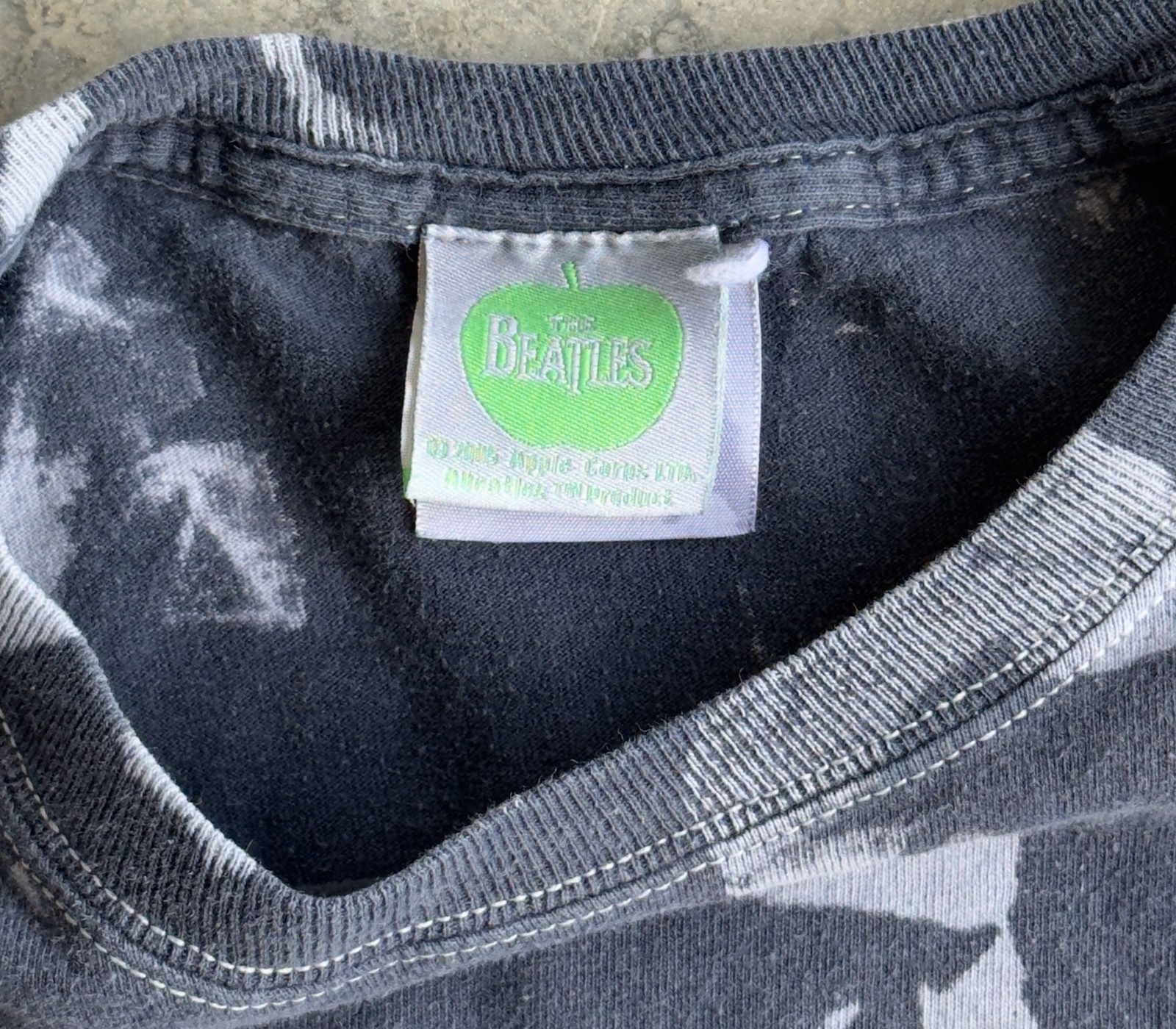 Vintage 2005 The Beatles Apple Corps Ltd Bleached Band T-Shirt