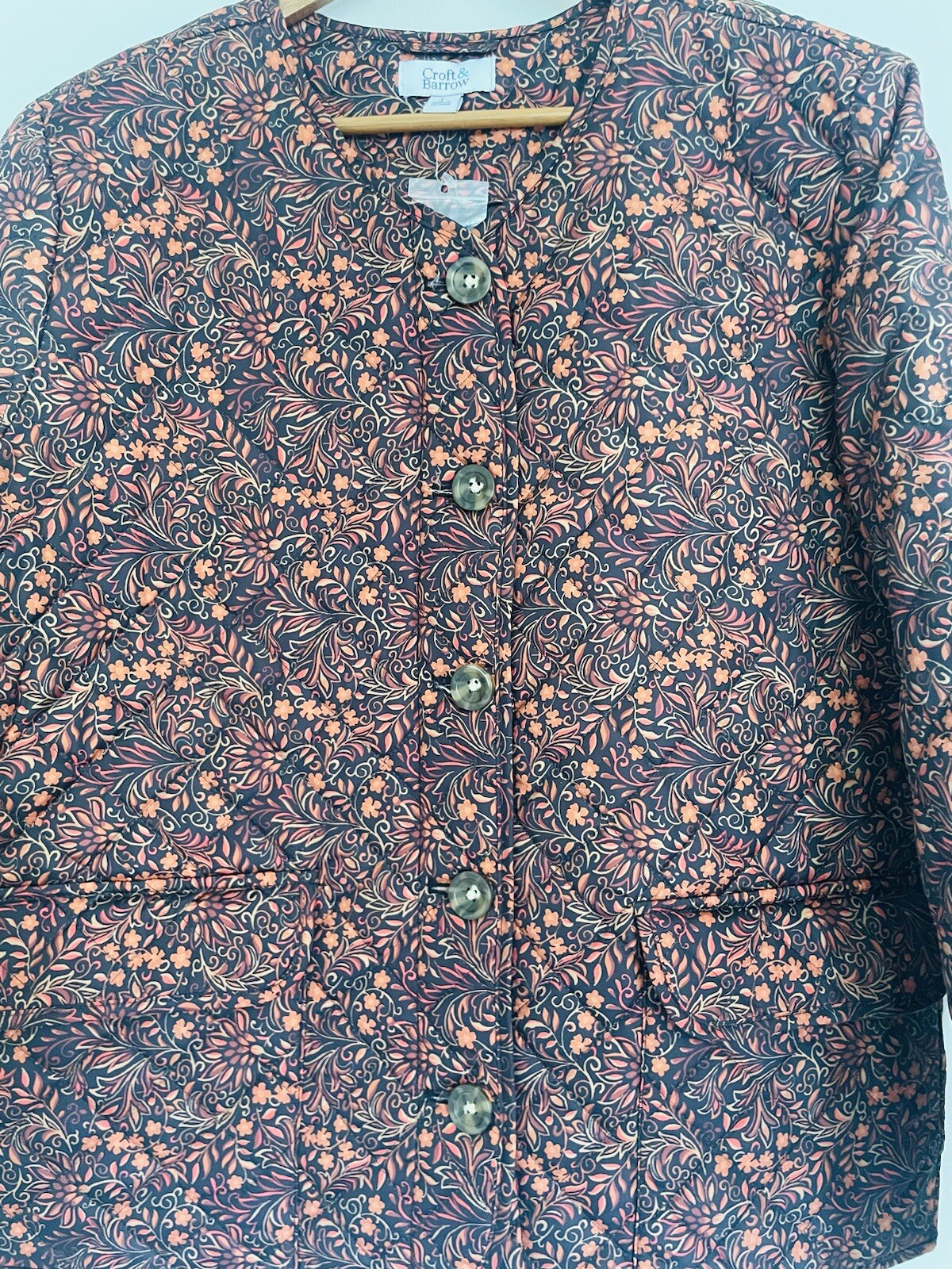 NWT Croft & Barrow Quilted Button Down Long Sleeve Shacket. Size Large. Pockets.