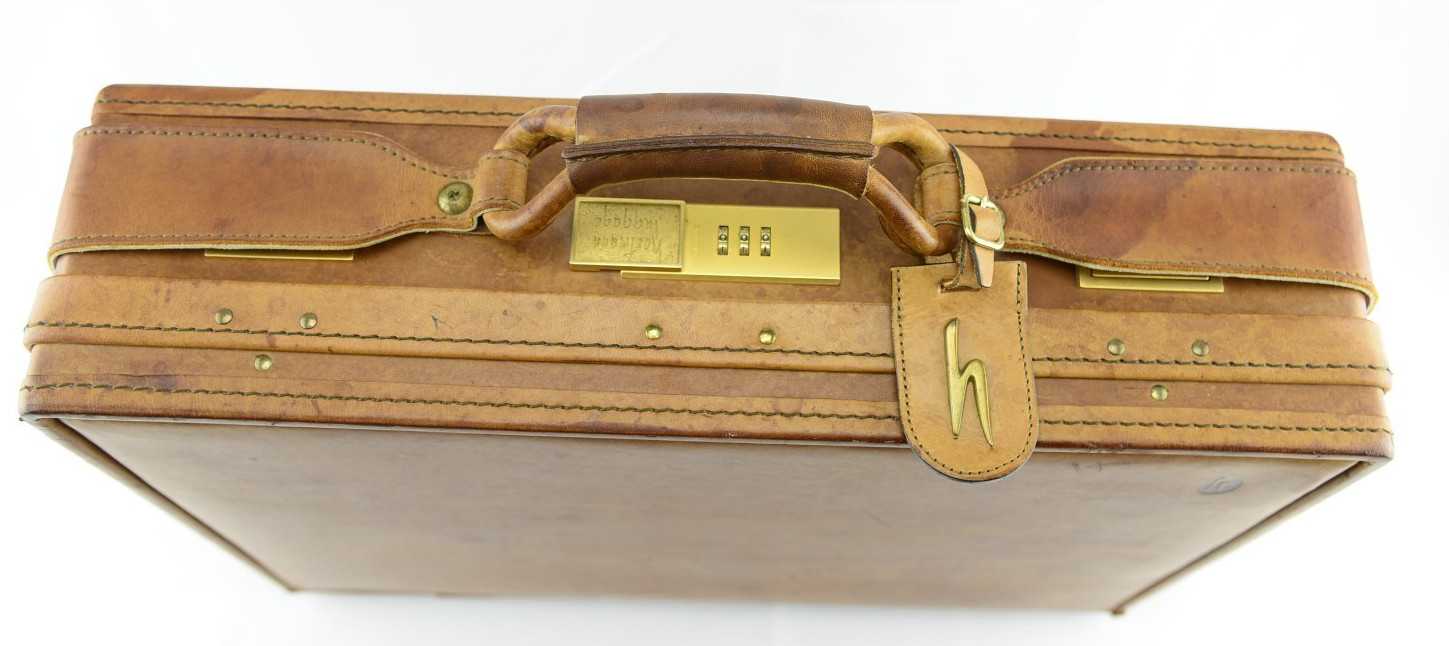 Hartmann Luggage Belting Brown Leather Briefcase Attache 18 x 13 x 5 Inches