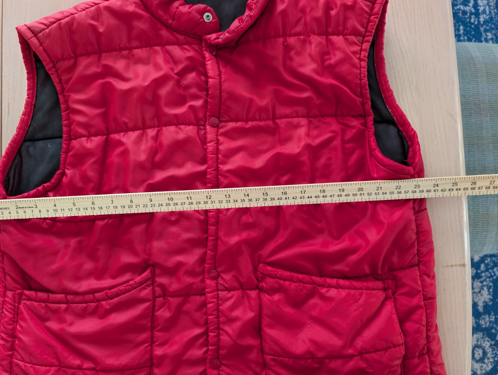 Vintage 1976 Union 76 Tournament of Roses Red Puffer Vest Women’s No Brand As Is