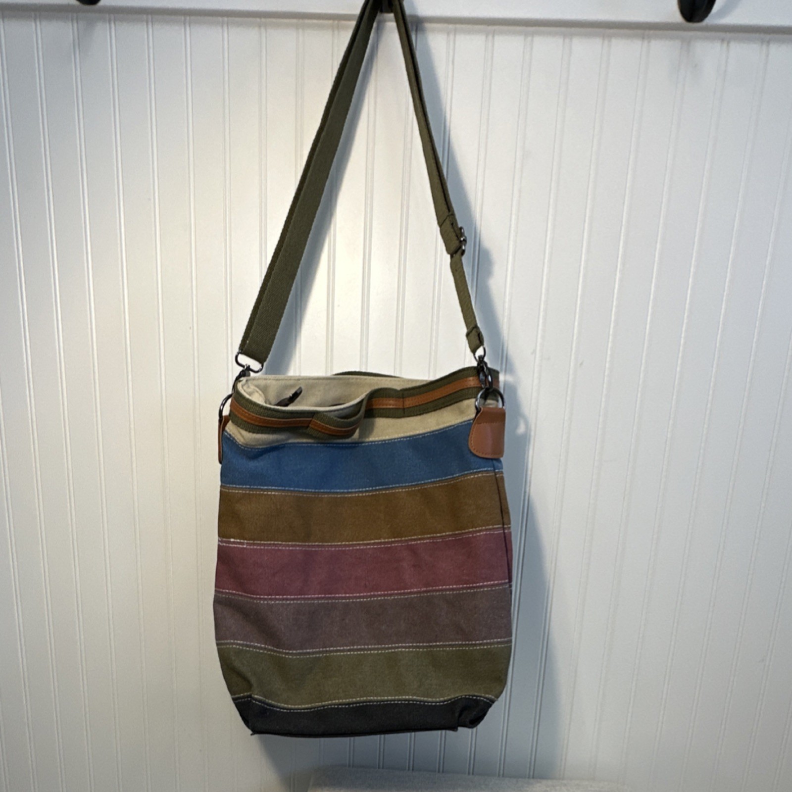 Multicolor Striped Shoulder Bag with Adjustable Strap and Zipper Accent
