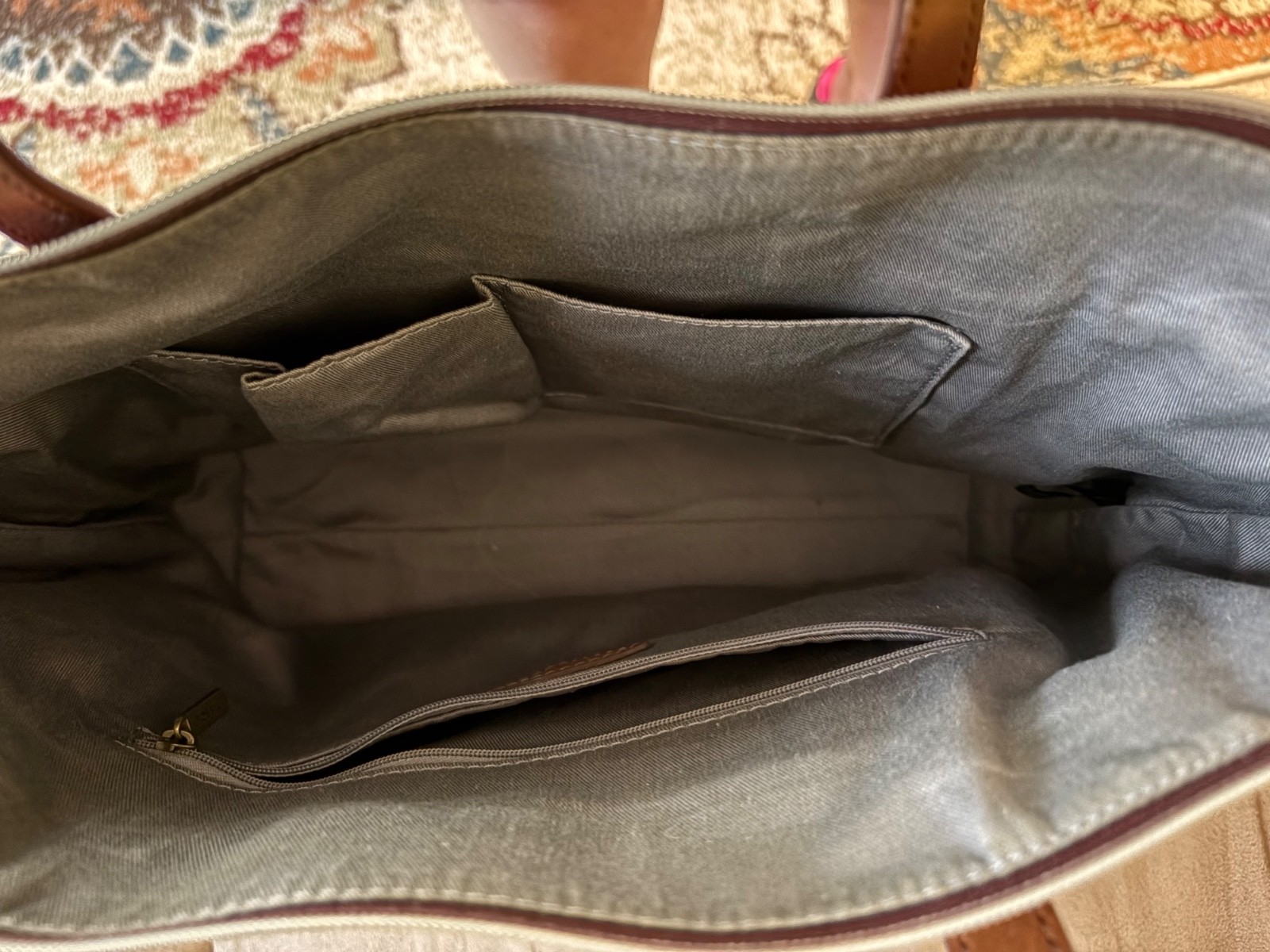 Fossil patchwork leather purse, great condition!