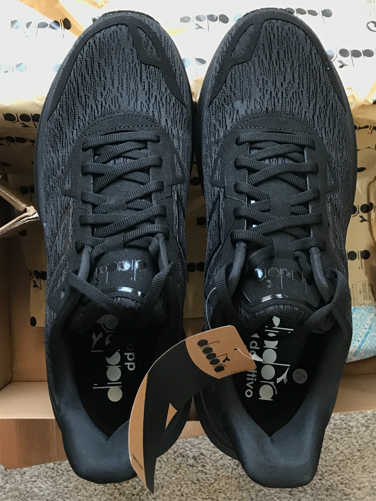 Diadora Nucleo 2 US11D running shoes, (black/black), in box, NEVER WORN!