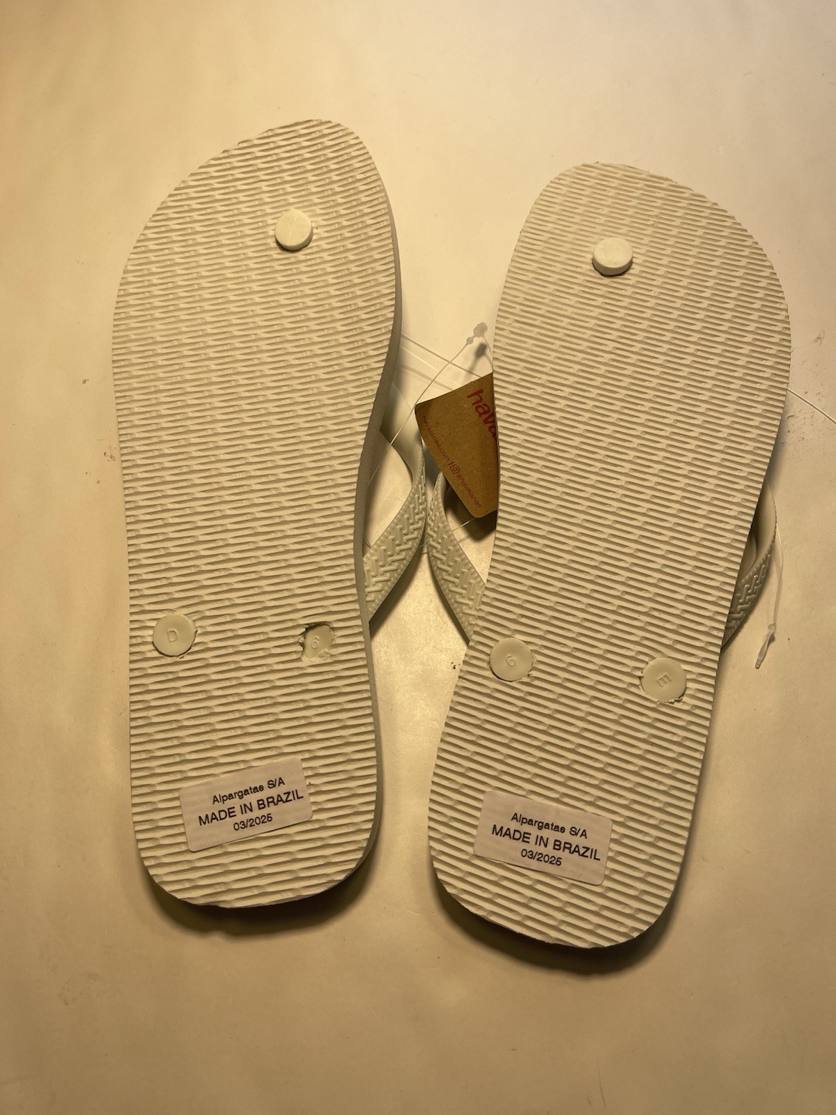 Havaianas Flip Flops Brazil Beach Summer Sandals White Men’s 11