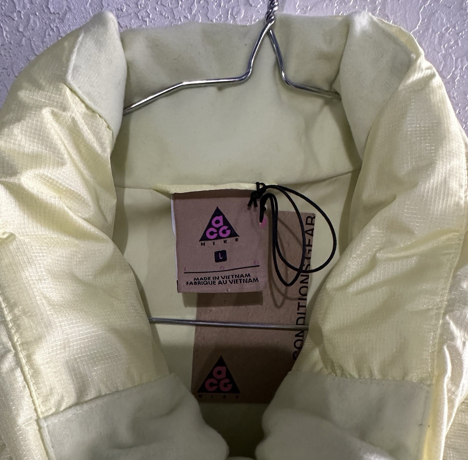 New Nike ACG Down Fill Jacket Puffer GORE TEX Yellow CD7660-335 Men’s Large