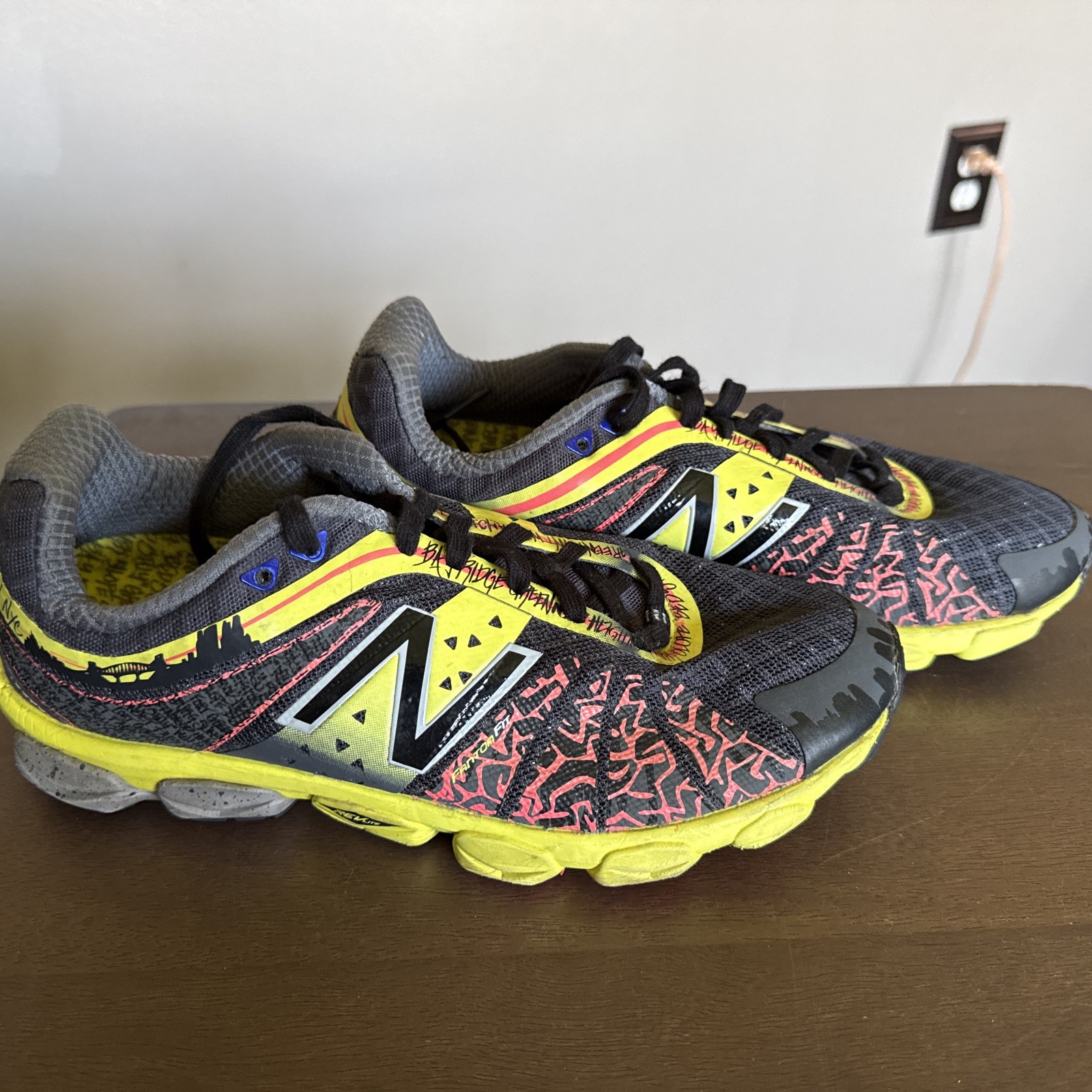 Limited Edition New Balance 890v4 ” New York ” Marathon Size 8.5 D