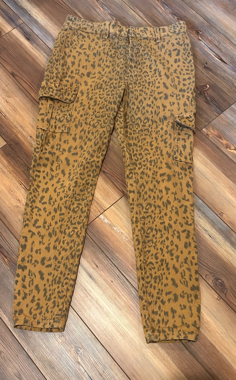 Kancan USA Adelaide High Rise Super Skinny cargo pants featuring a leopard print