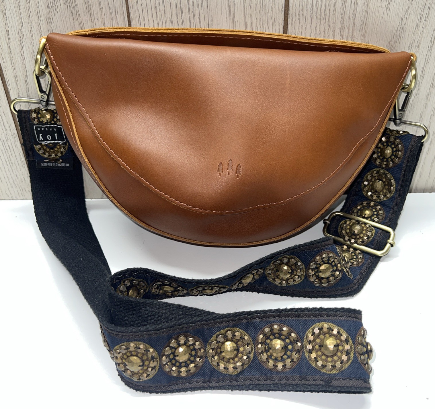 Portland Smooth Leather Brown Large Koala Sling Crossbody Bag Magnetic
