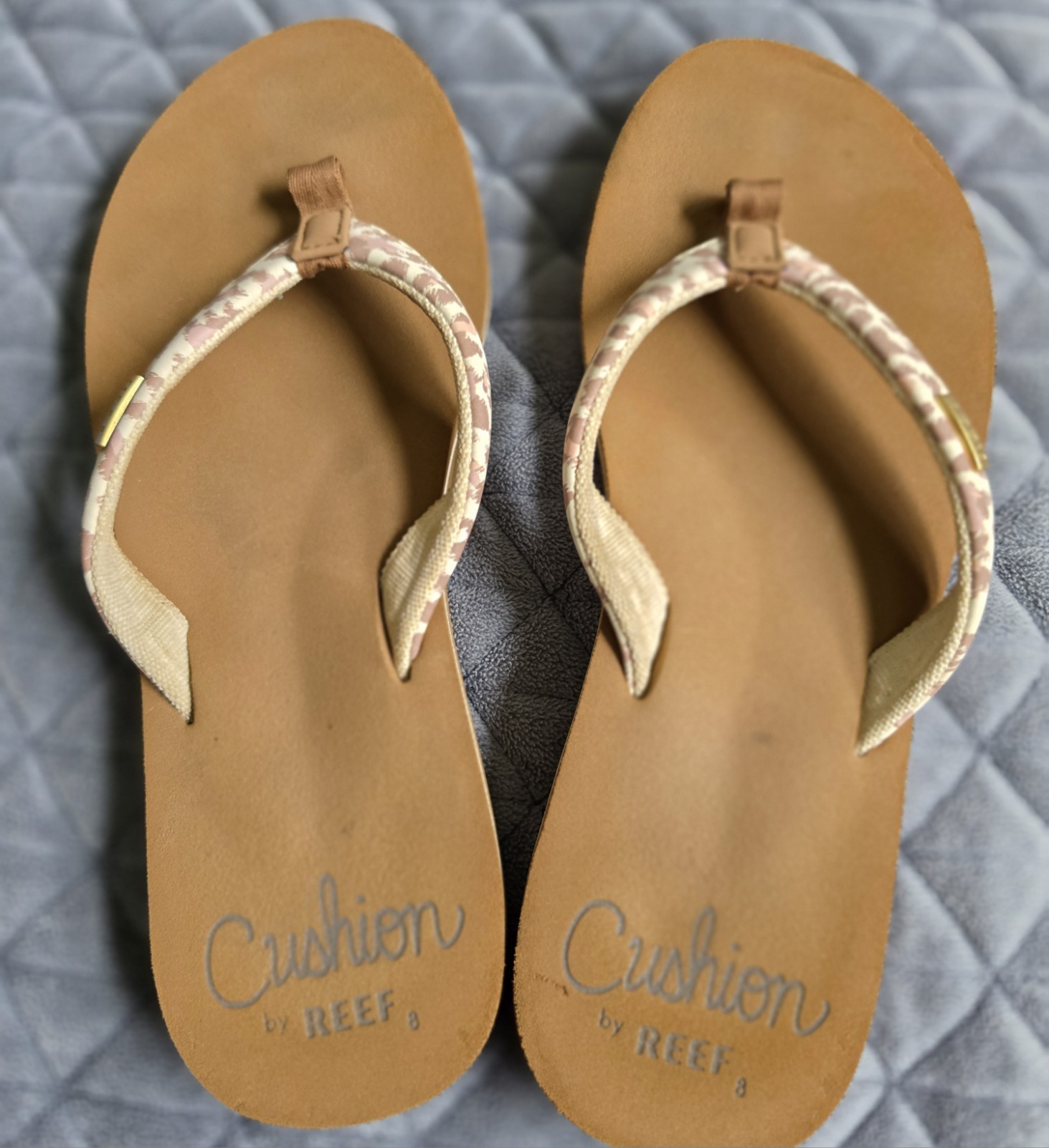 Size 8 REEF Cushion Sandals Tan with Animal Print