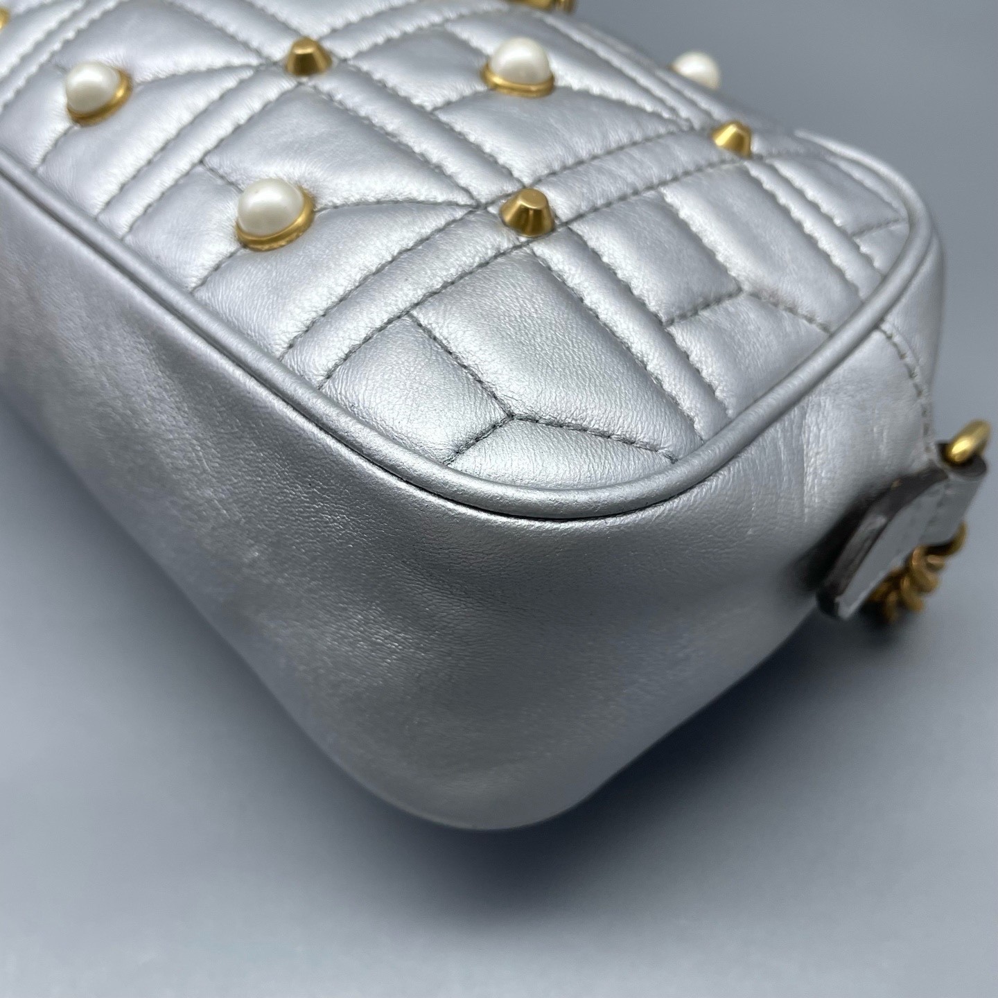 Gucci Pre-Owned Authentic Camera Bag Silver 24*14*7cm Silver