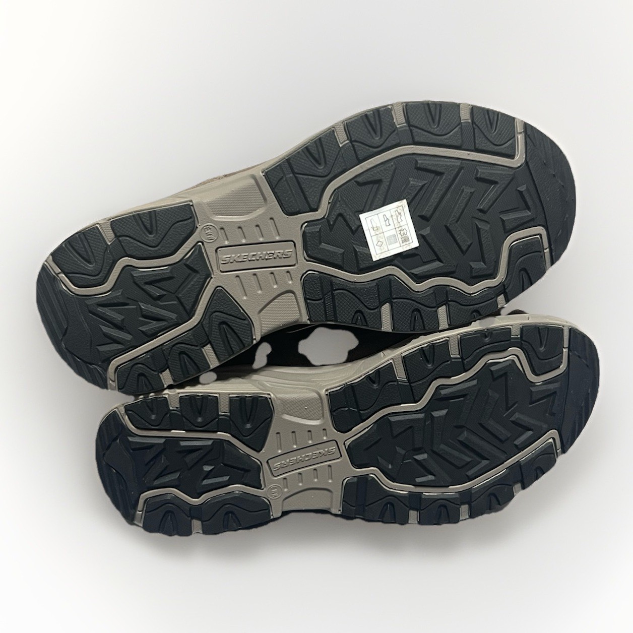 Skechers Men’s Oak Canyon Consistent Winne Hands Free Slip-in NEW