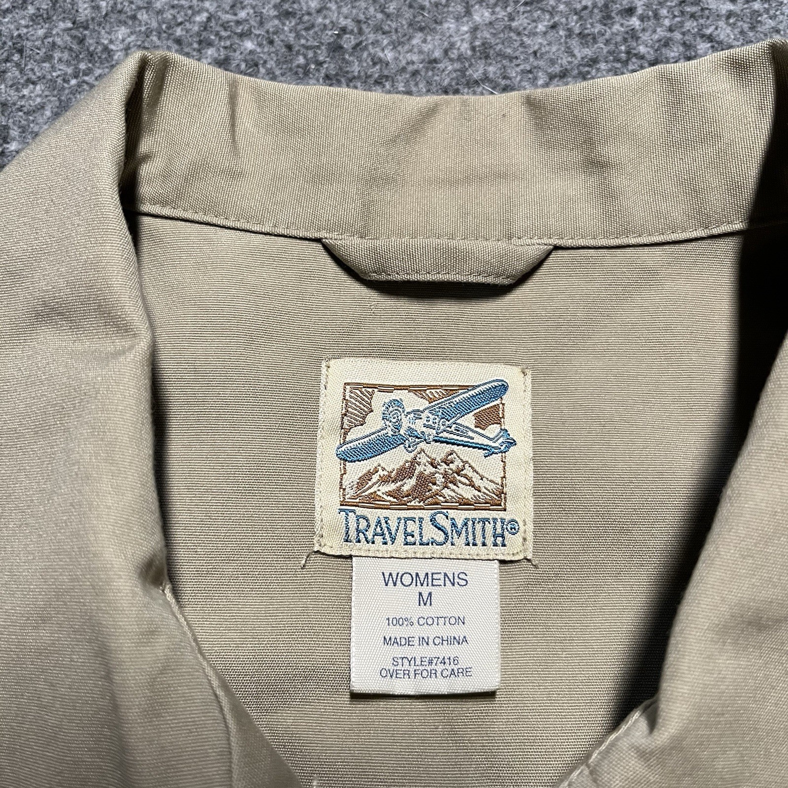 Vintage TravelSmith Jacket Womens Medium Khaki Tan Safari Utility Pockets Cotton