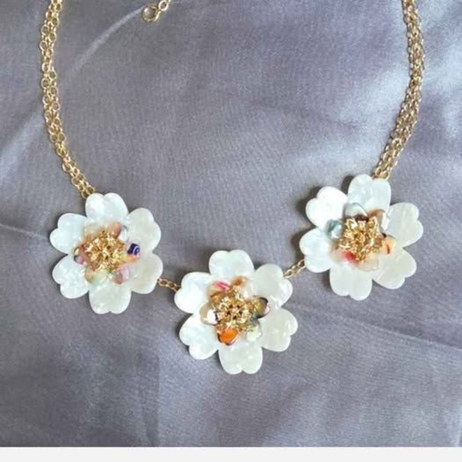 Stunning TALBOTS Three Marbled FLOWERS Mother Of Pearl Multi Color NWT