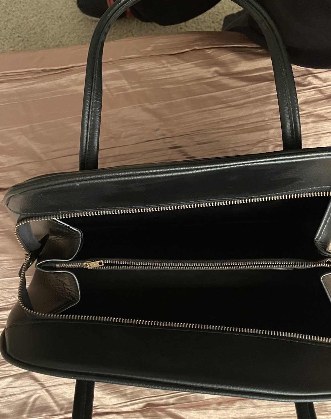 Black shoulder purse/handbag 9.5 in. Ht. X 13.5 in. L X 4 in. W