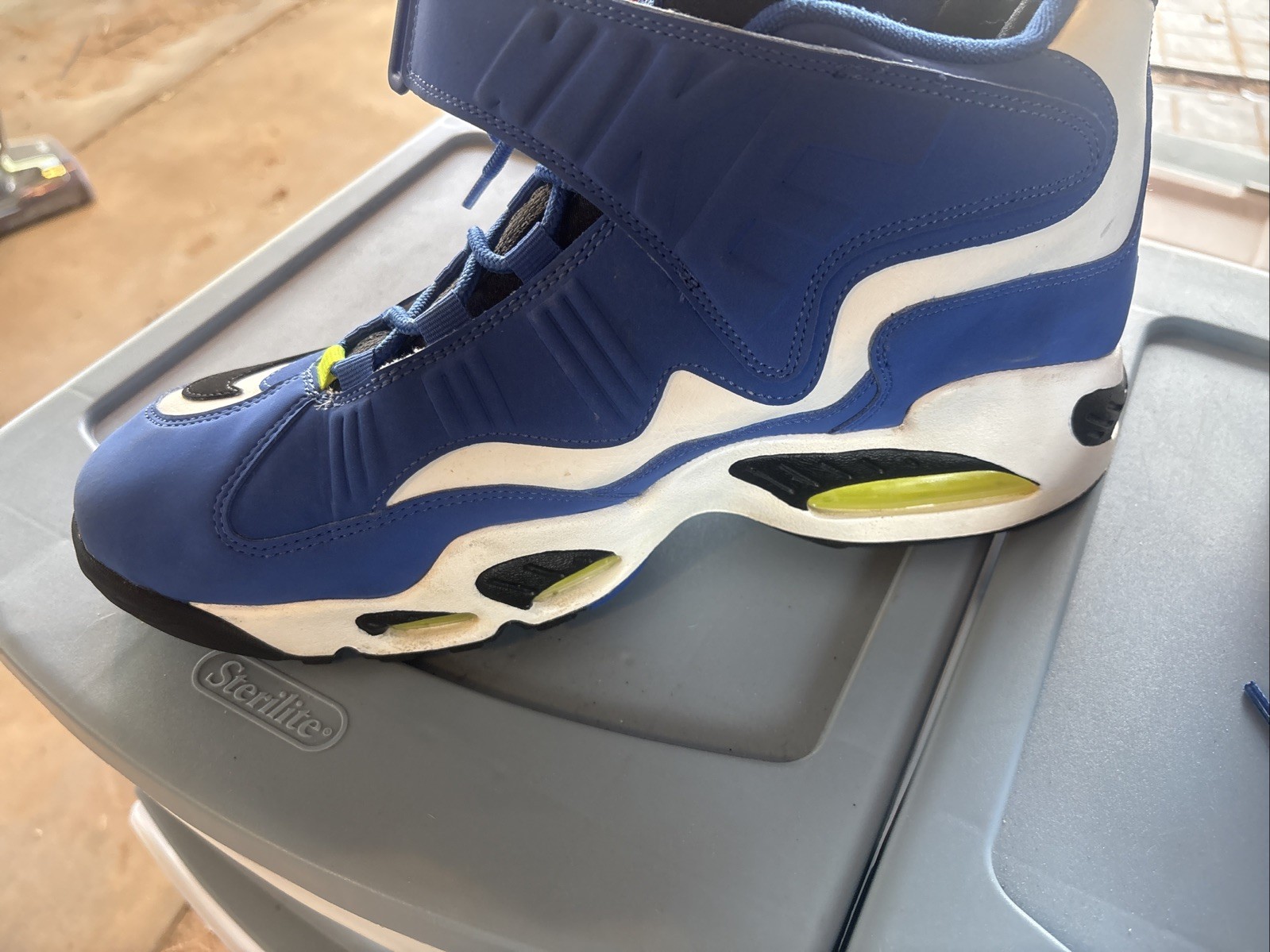 Size 11 Men’s – Nike Air Griffey Max 1 2021 Varsity Royal. Lightly Worn
