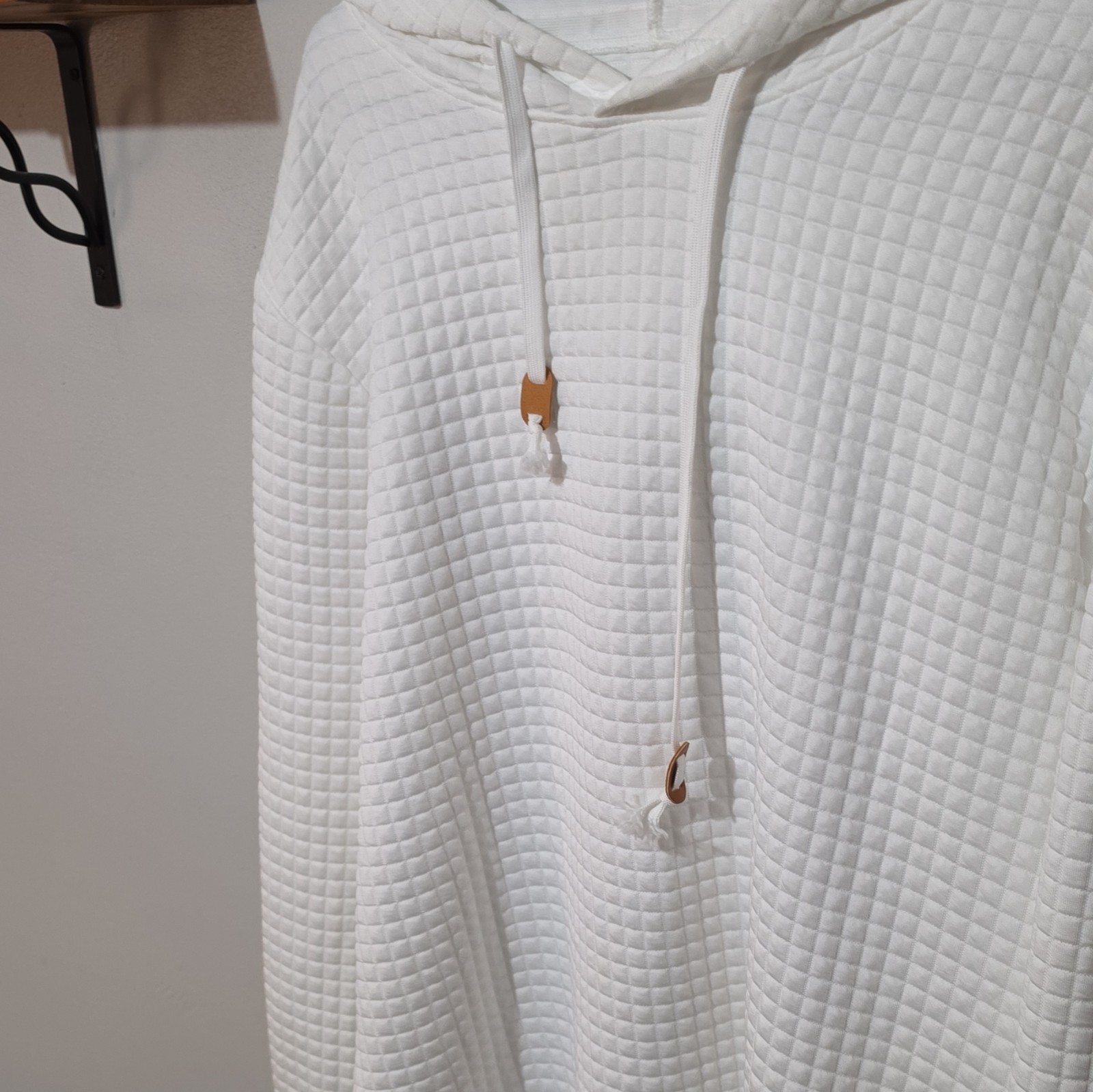 Women’s White Textured Knit Pullover Hoodie, Hooded Drawstring, Large