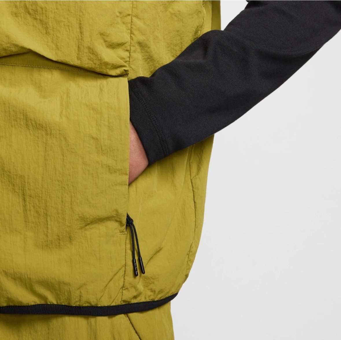 Nike Tech Woven Olive Green Pockets FZ Utility Wind Vest Men’s S FZ0748-307 NEW