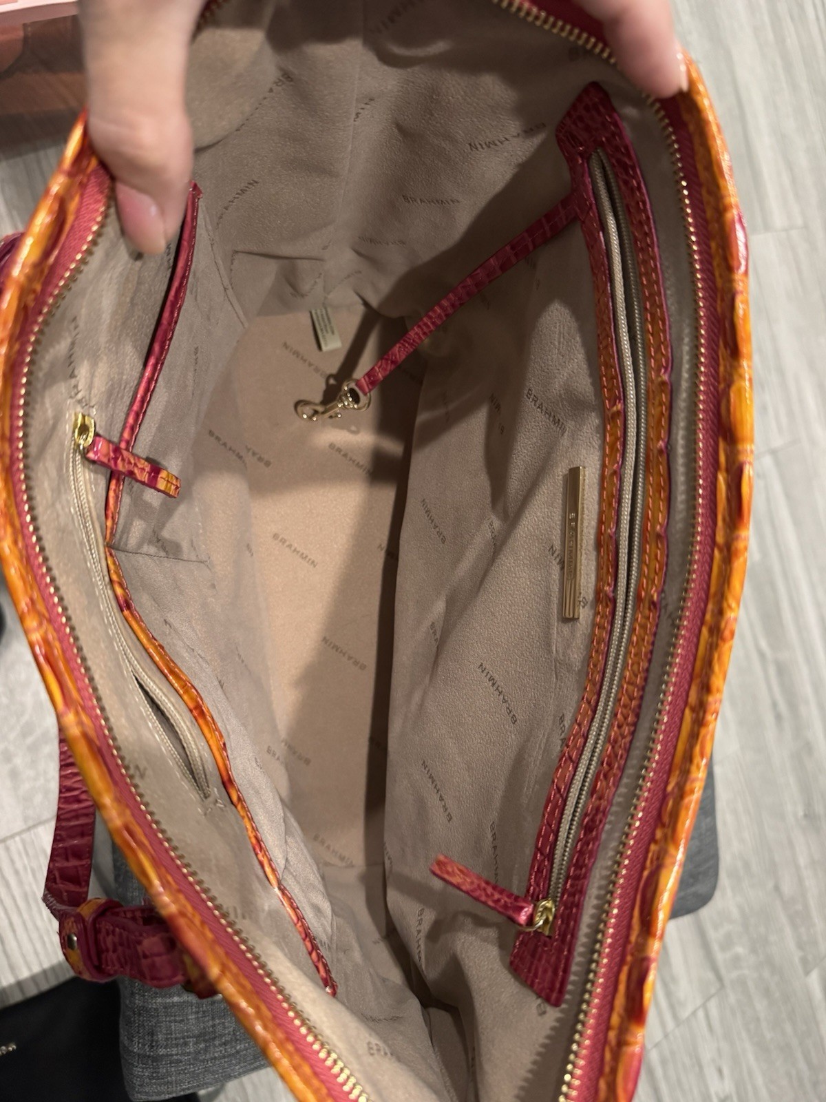 Authentic Brahmin Medium Asher tote in gorgeous Sunset/Multi Melbourne
