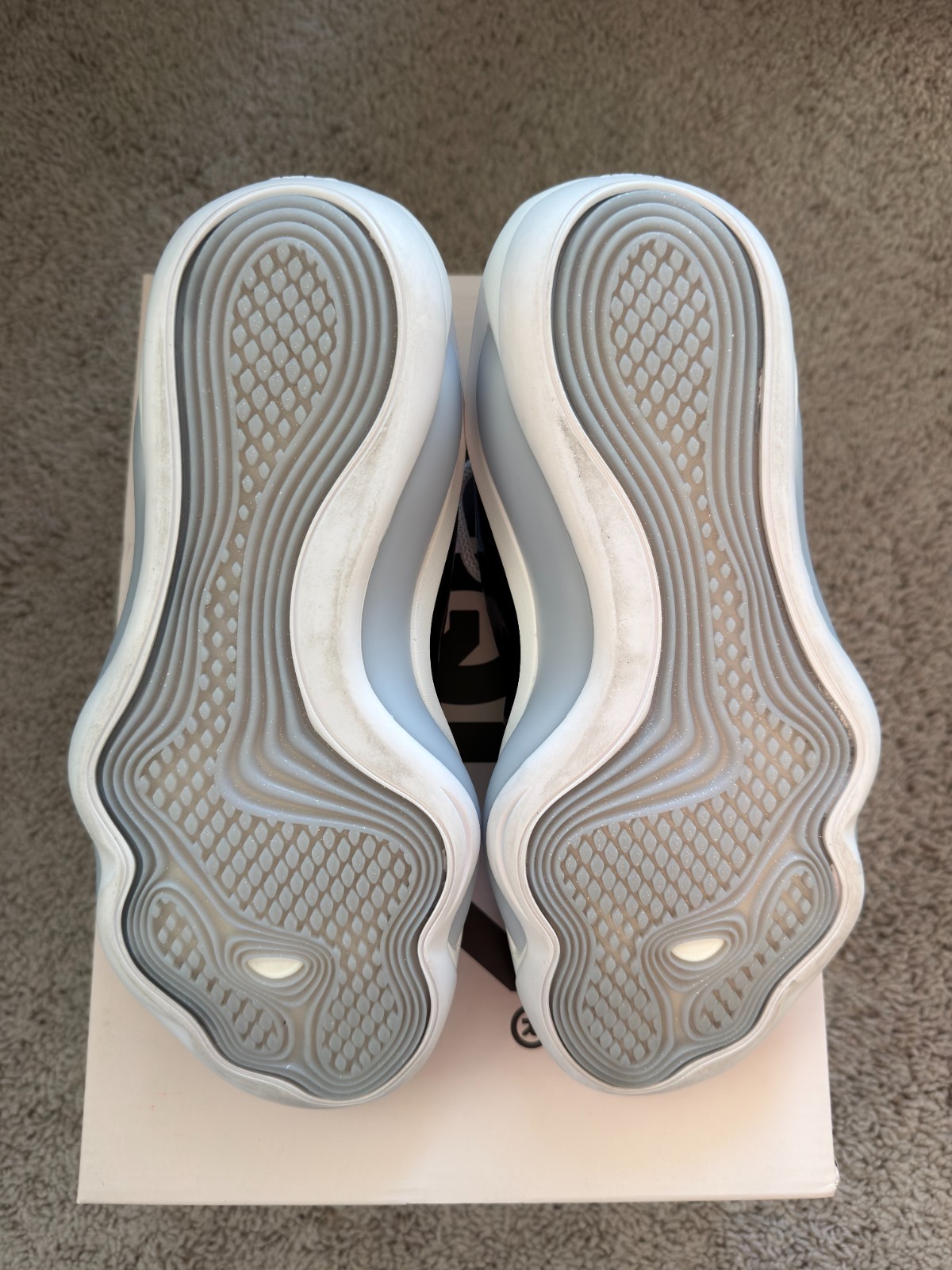EQLZ 247 NXT SOURCE CODE Mens Size 7 / Womens Size 8.5 Basketball Shoes