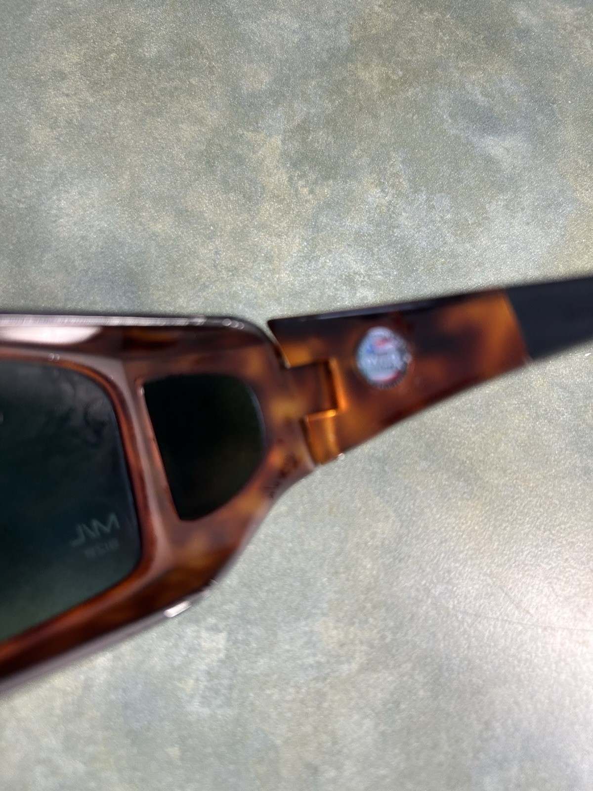 COCOONS Fit Over Sunglasses Medium Large Polarized Over Glasses As Is