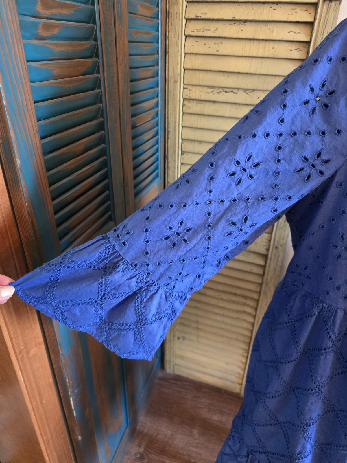 J Jill Eyelet Ruffle Smocked Amalfi Midi Dress L Blue Coastal Boho Lined Pkts