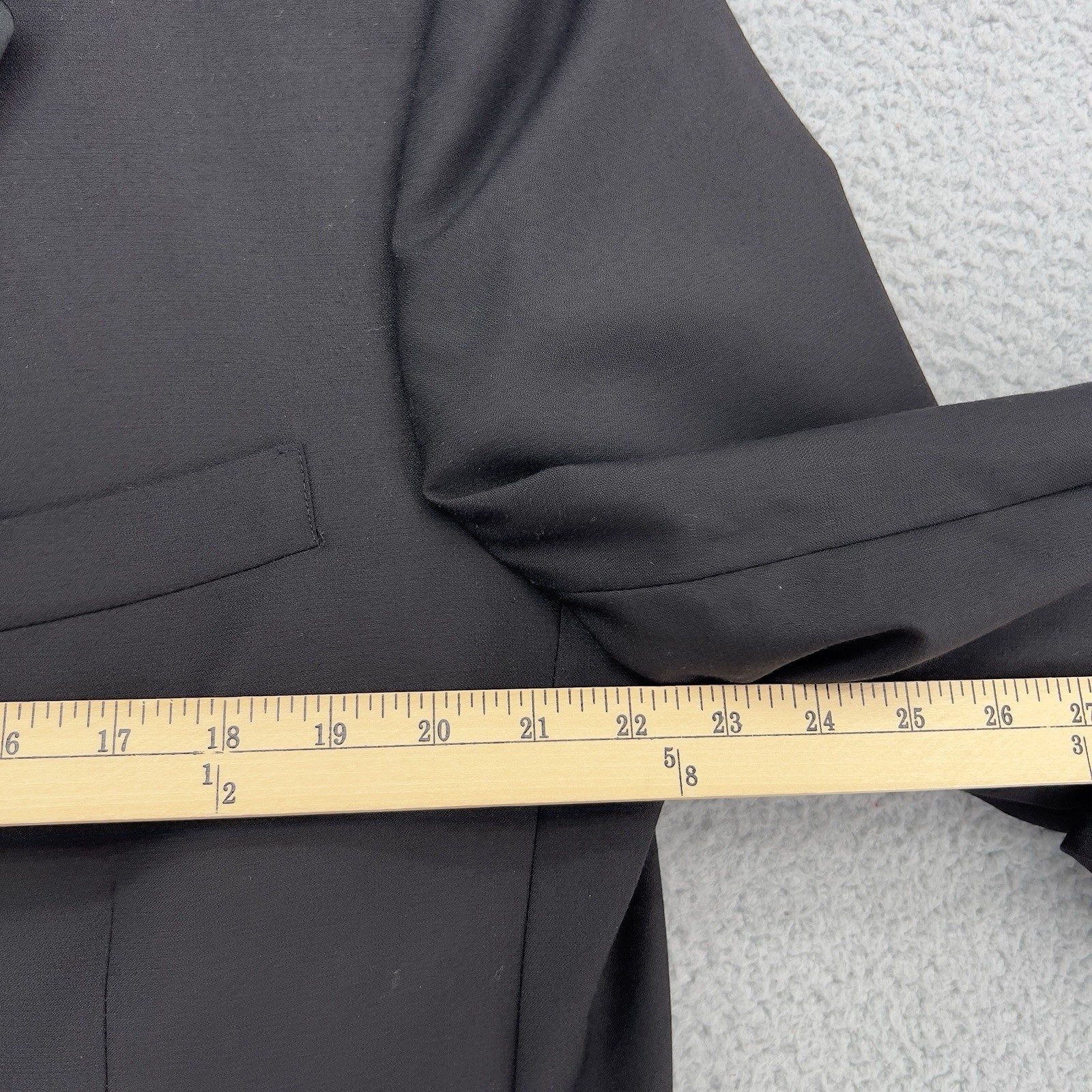 Brooks Brothers Madison 1818 Tuxedo Jacket 44R Black 100% Wool Satin Peak Lapel