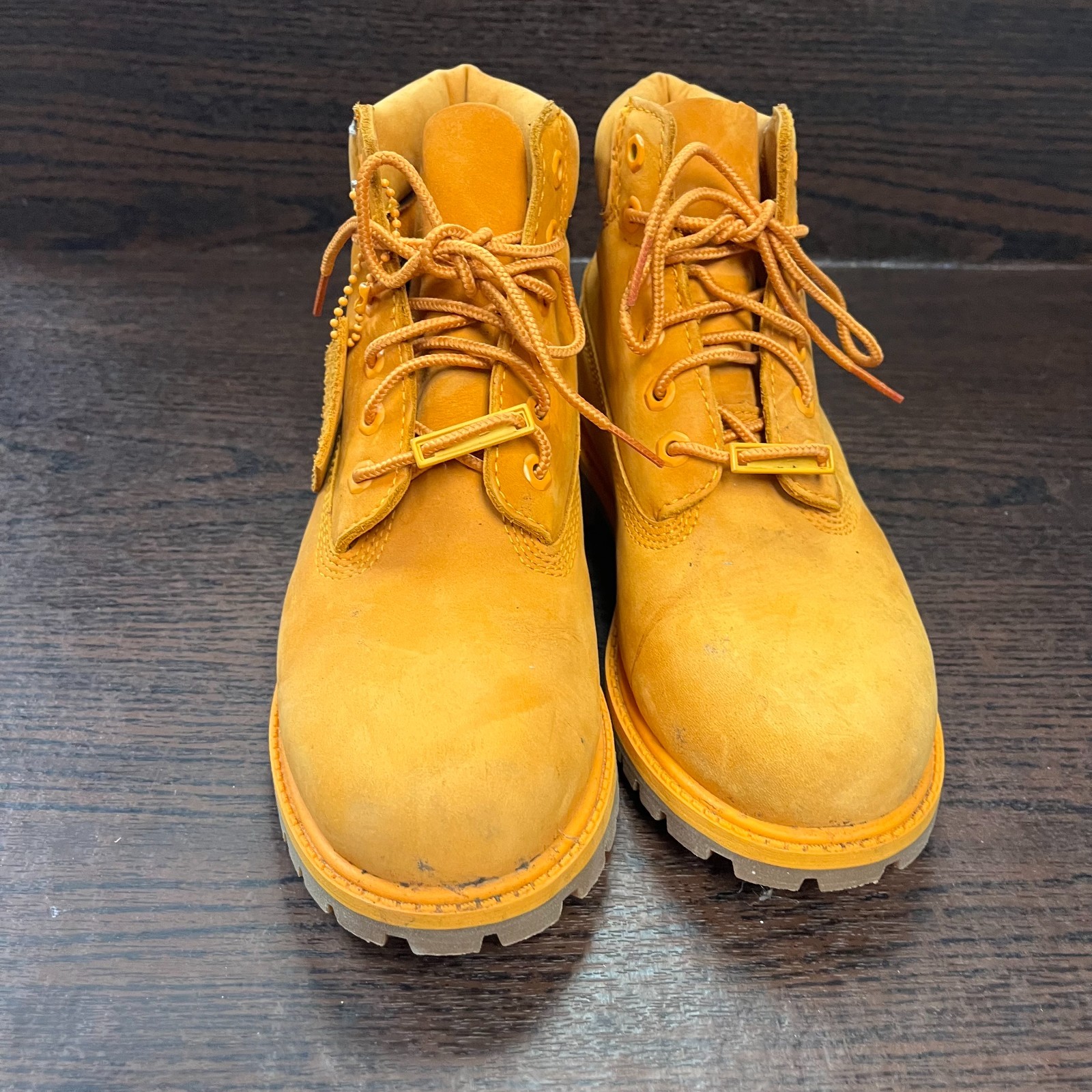 Timberland Boys Premium Waterproof Boot Size 3 Wheat Yellow Classic 6 Inch Kids