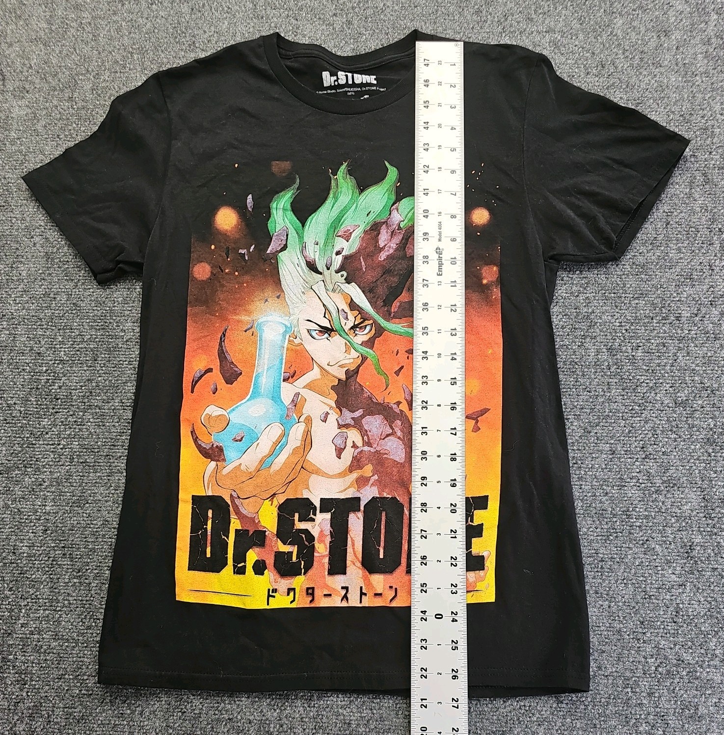 Dr.Stone Adult T-Shirt – Senku Ishigami Hoilding Beaker