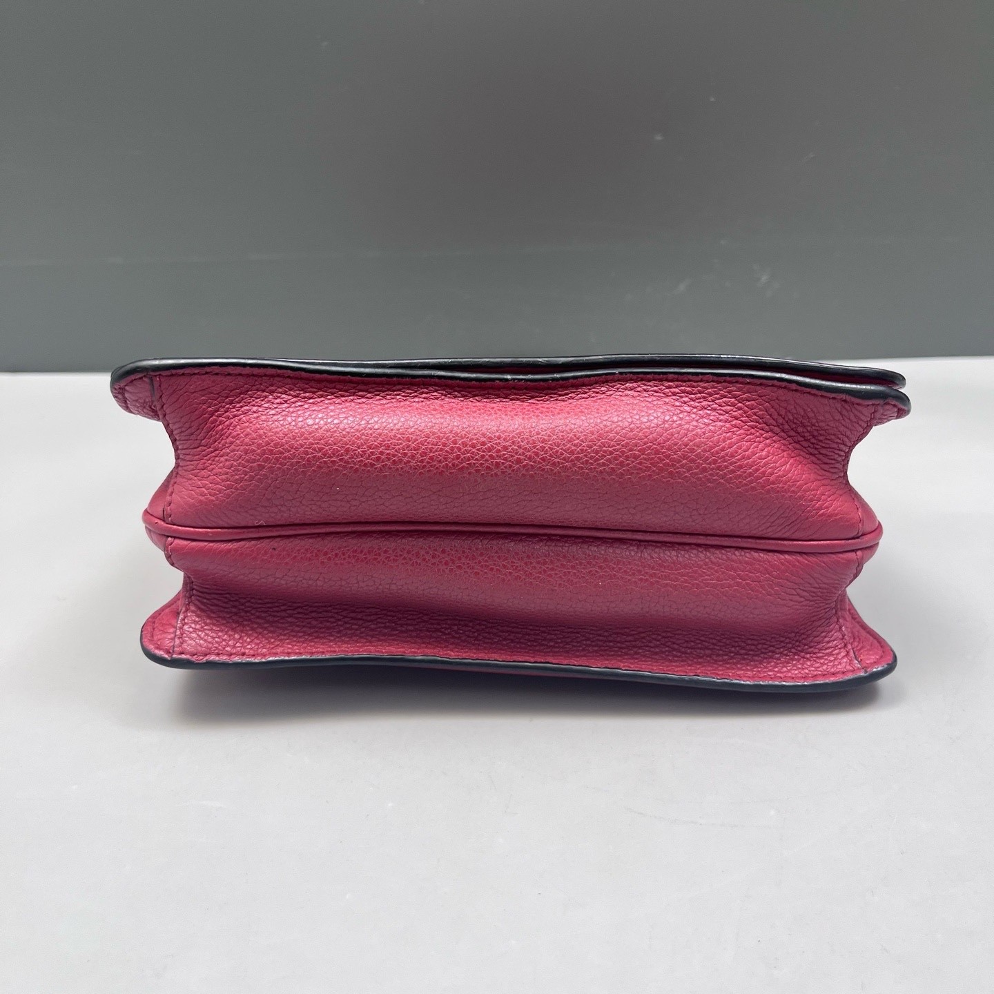 Prada Pre-Owned Authentic Crossbody Bag 20*14*8 Free Tracked Shipping