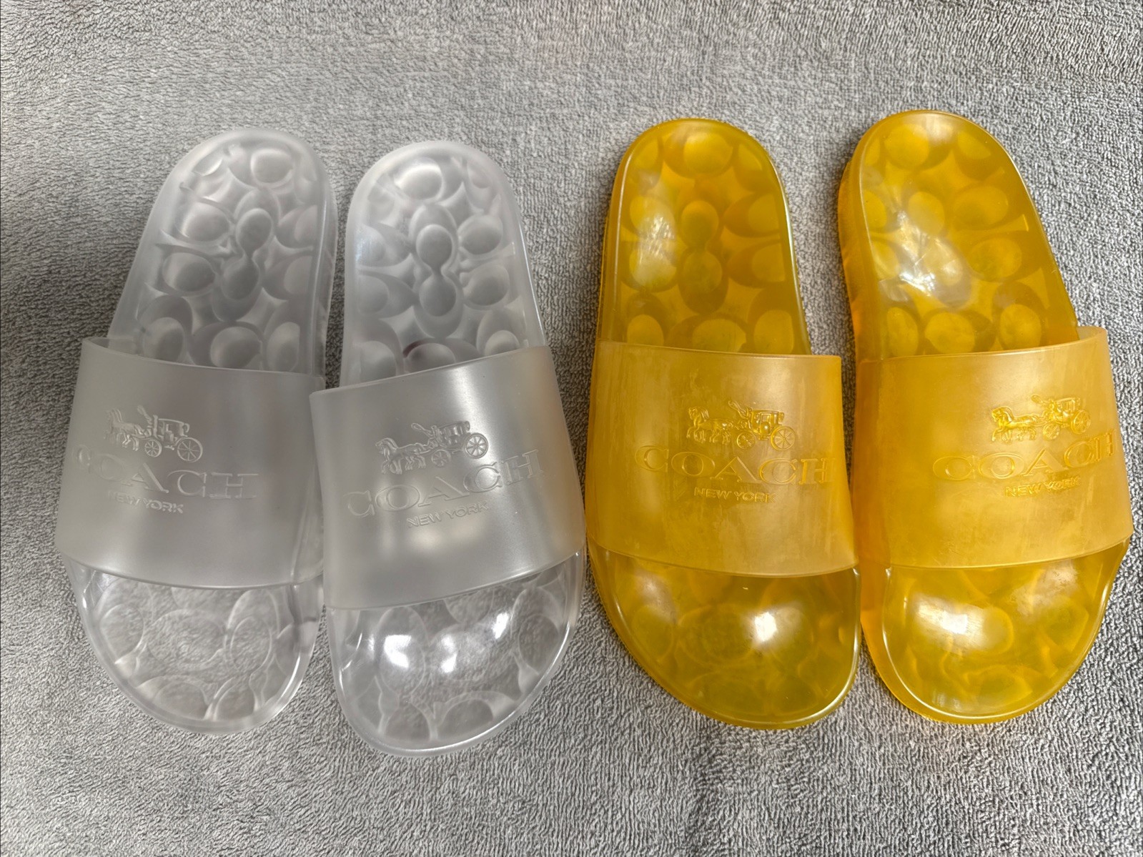 2 Lot Coach C3068 Ulyssa Women’s Rubber Jelly Slide Sandals, Size 6 B