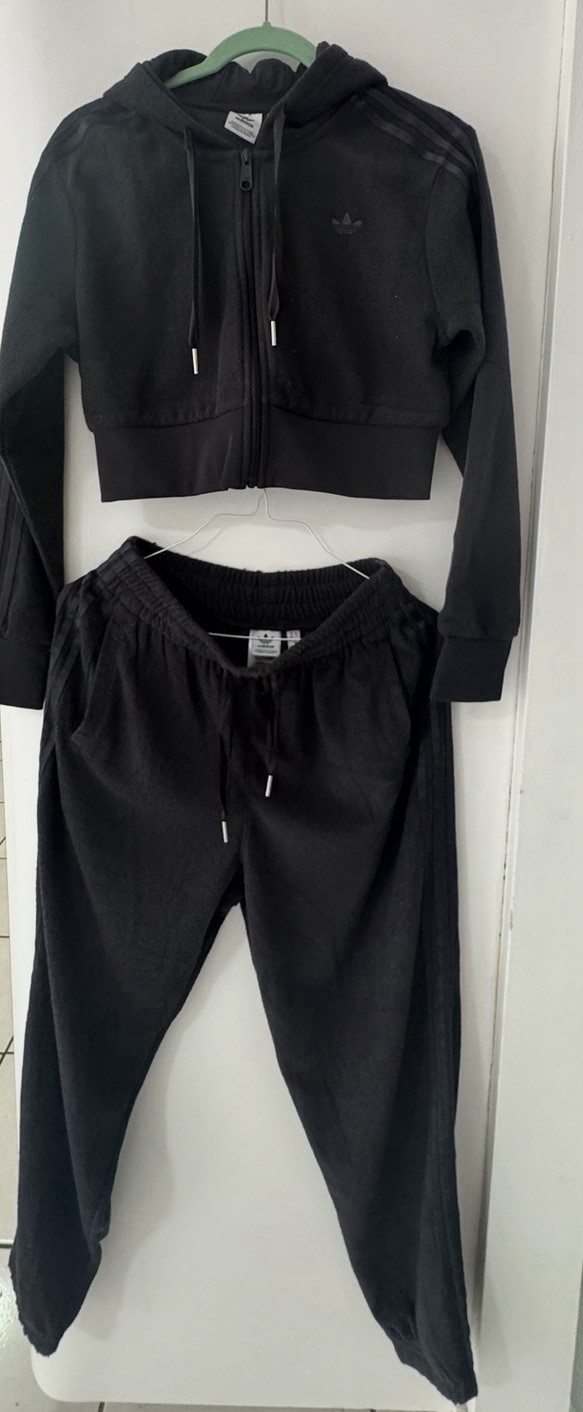 NWT adidas Women’s 2-Piece Grey Short Full-Zip Hoodie & Jogger Pants Set M