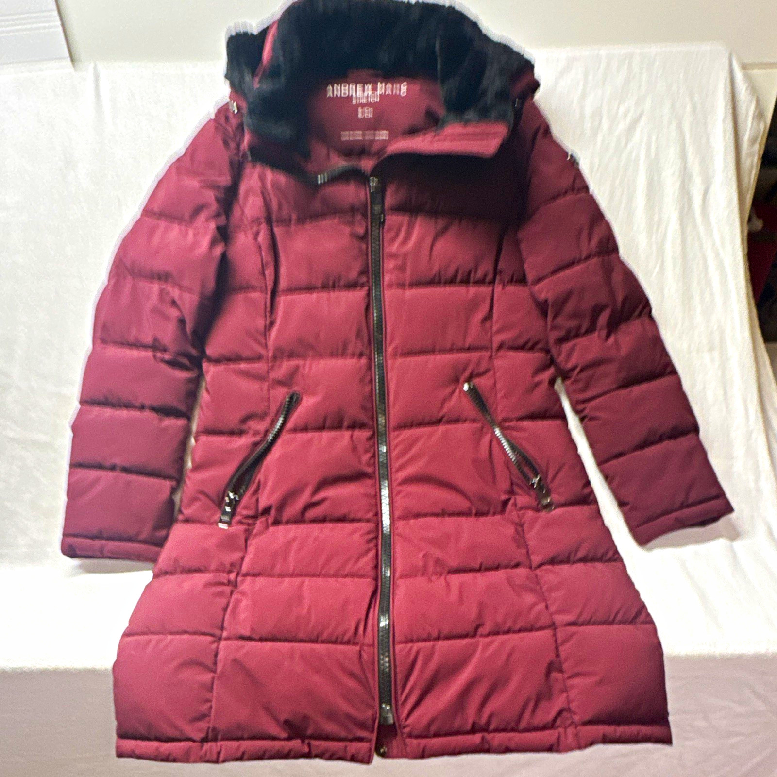 Andrew Marc Stretch Women’s Burgundy Hooded Puffer Coat Faux Fur Trim S