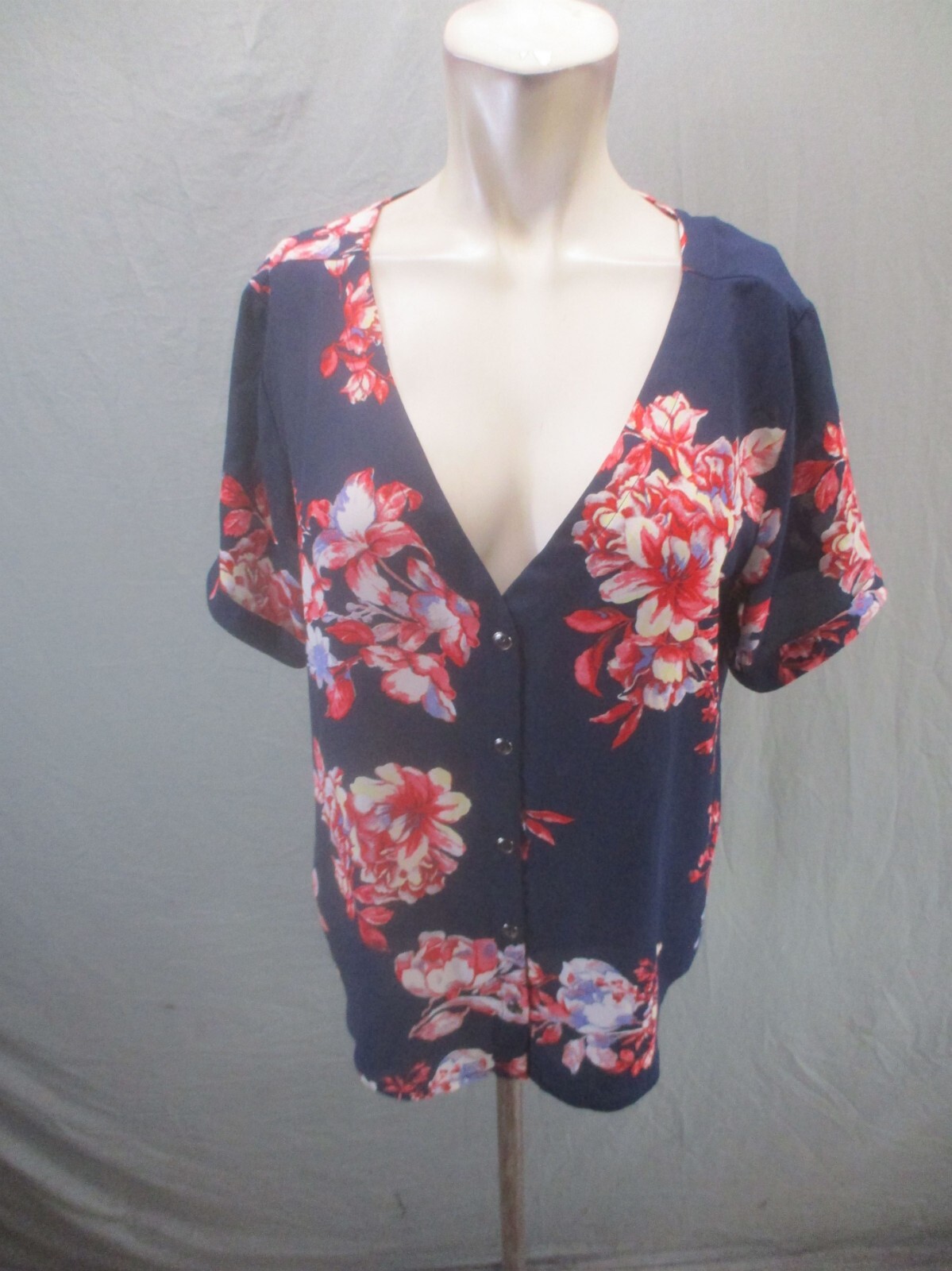 Sandy&Sid Size L Women Floral Plunge Lace Up Back Short Sleeve Button Up Top 662