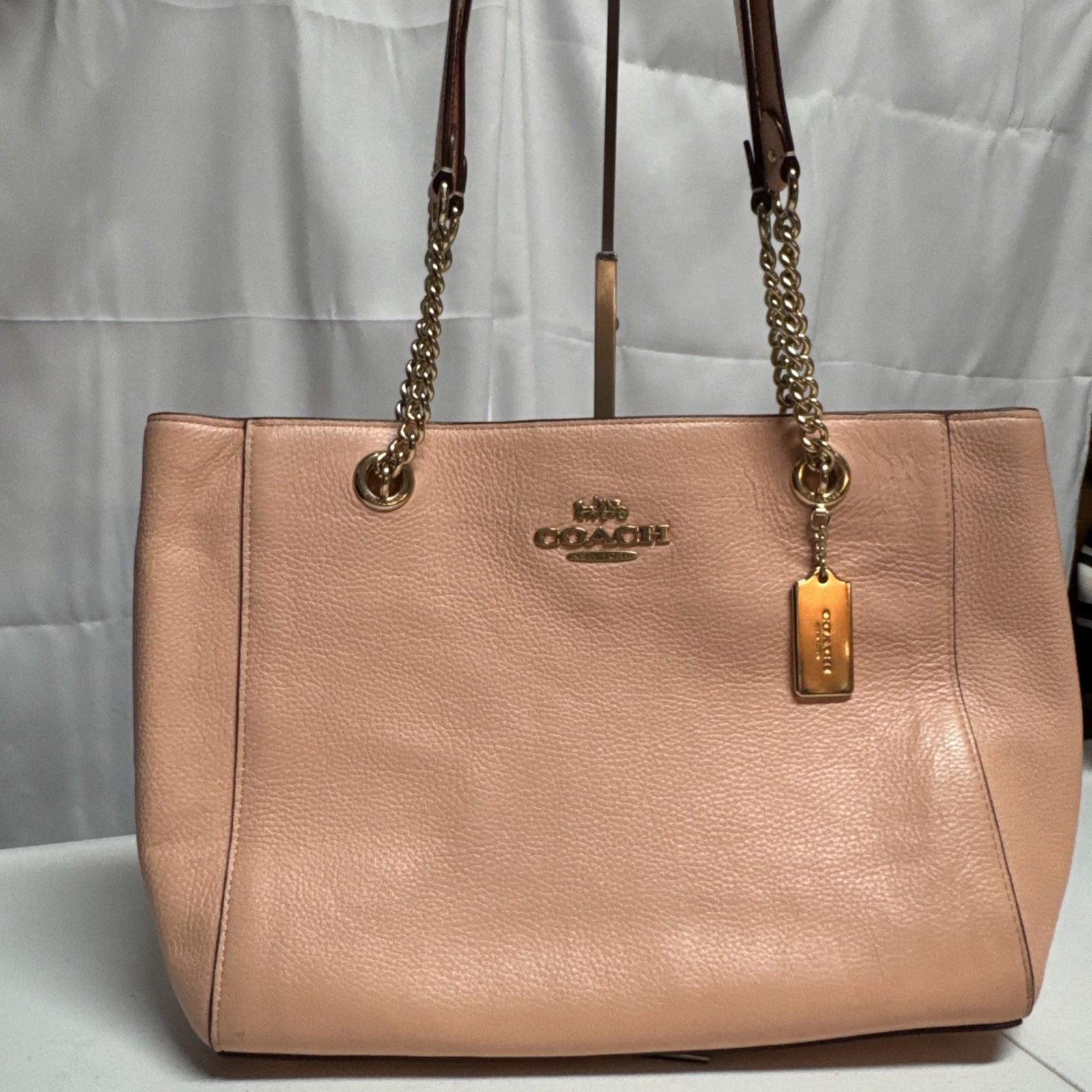 Coach Ava Chain Tote . 100% Genuine Coach Handbag Used Peach Pink