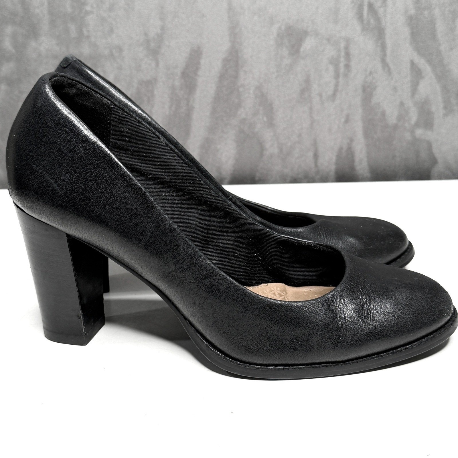 Clarks Plus Womens Black Leather Round Toe Block Heel Pumps Shoes Sz 9 Comfort