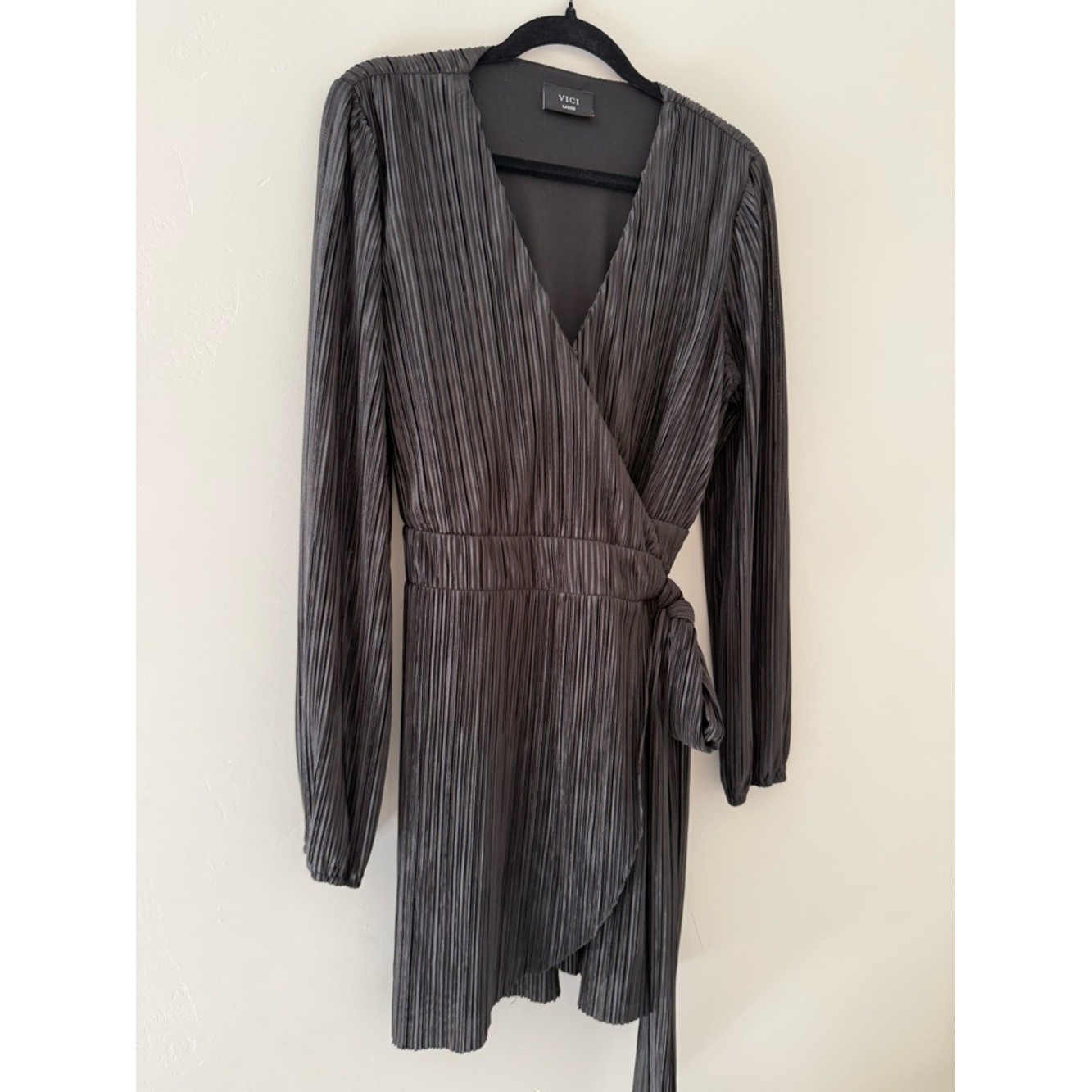 Elegant Night Out Vici Black V-Neck Long Sleeve Mini Dress with Pleats