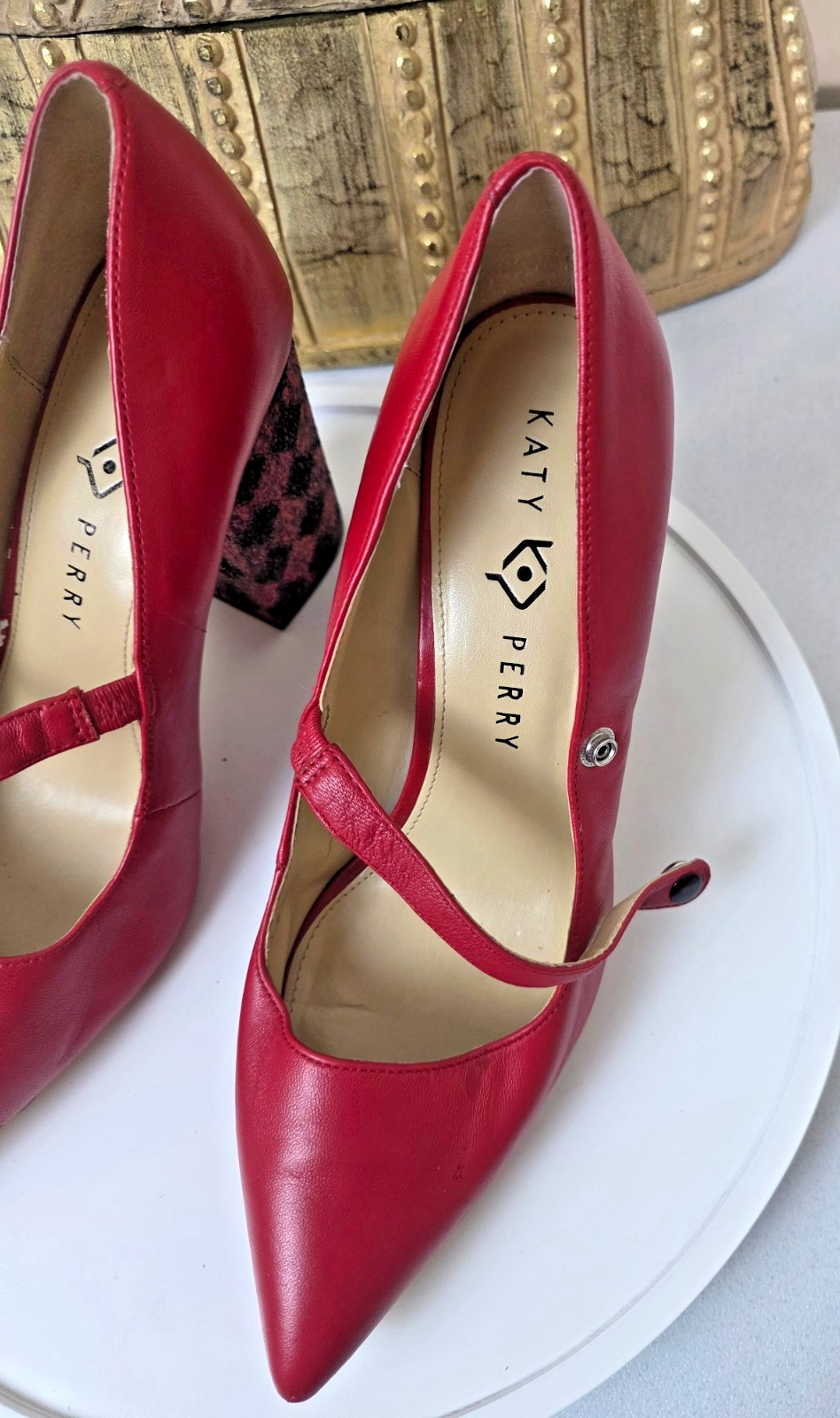 KATY PERRY “The June” Red Pointed Toe Glitter Block Heel Mary Jane Pump Size 10