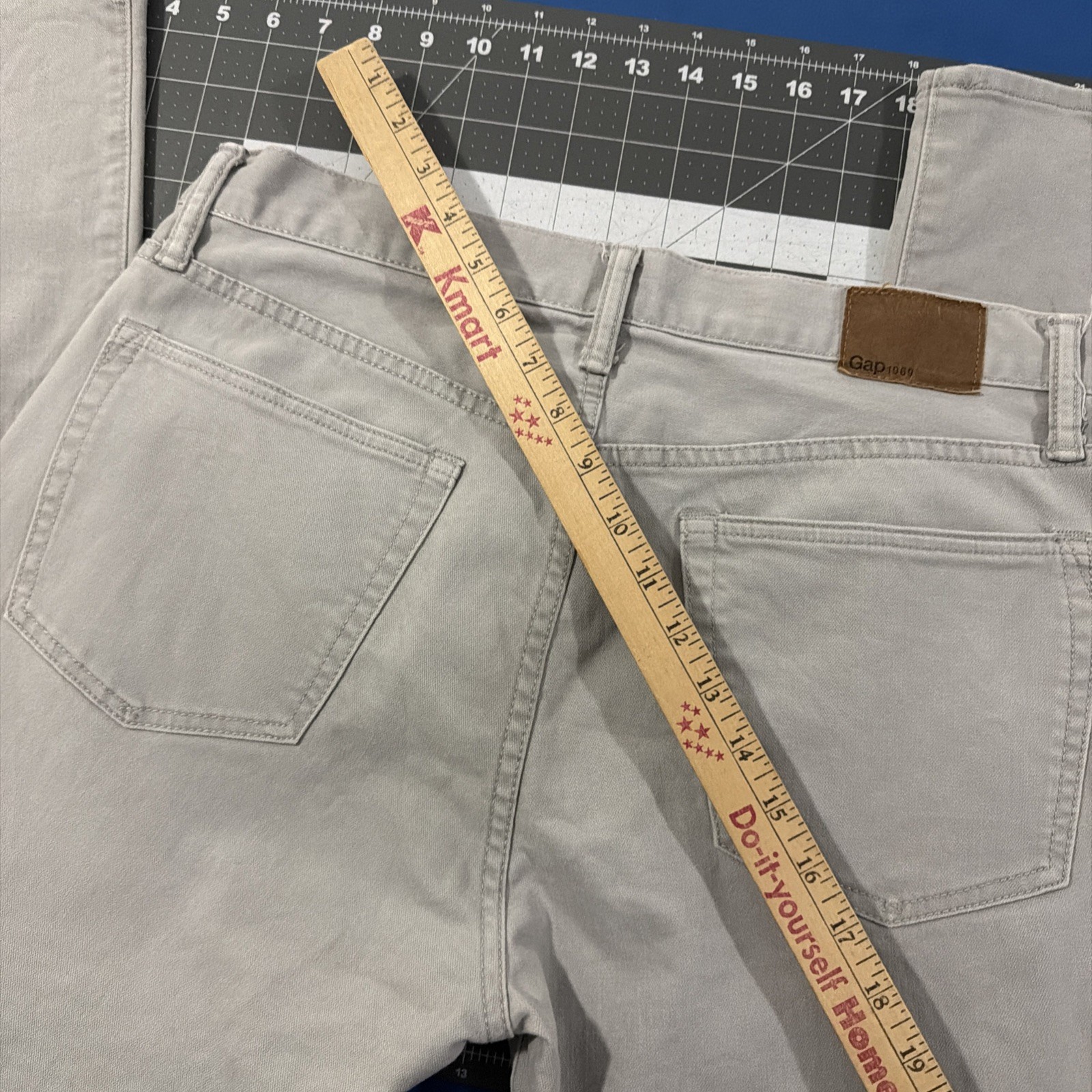 GAP 1969 Jeans Mens 32×32 Chalk Gray Straight Leg Stretch Denim Y2K