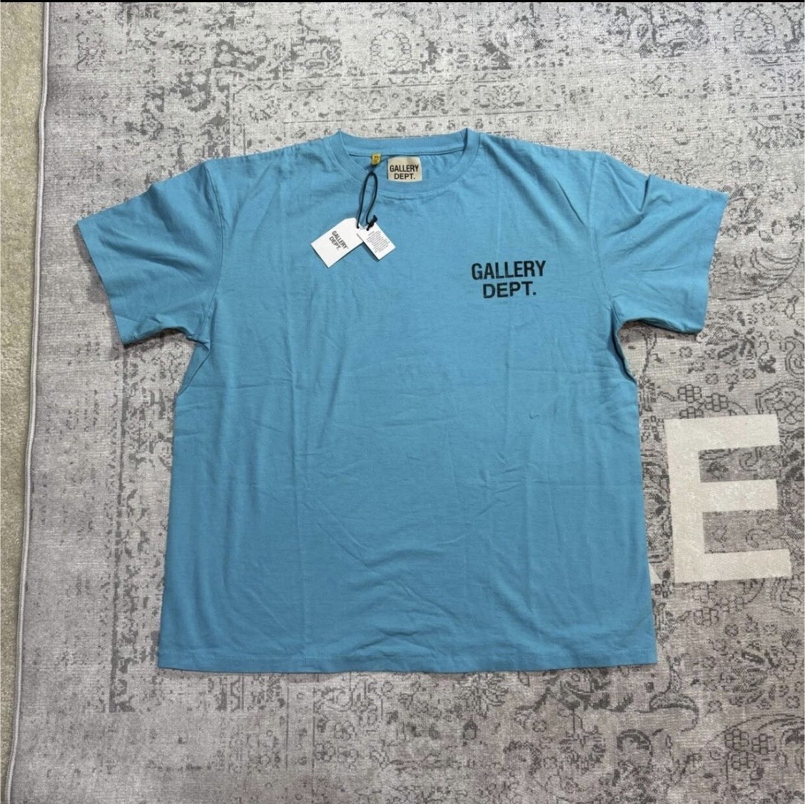 Gallery Dept. Men’s Blue Graphic Logo Crew Neck Short Sleeve T-Shirt Size L