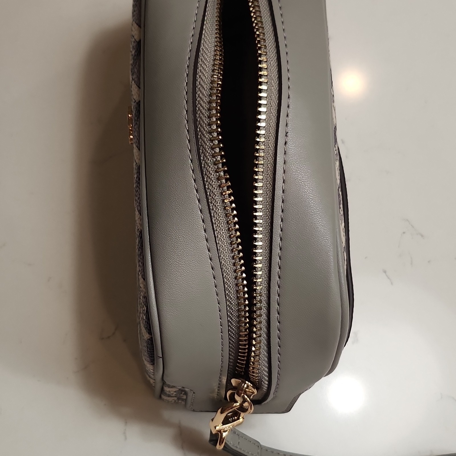 Tory Burch Geometric Logo Zip Wristlet Pouch Medium, Wrist Strap, Pockets