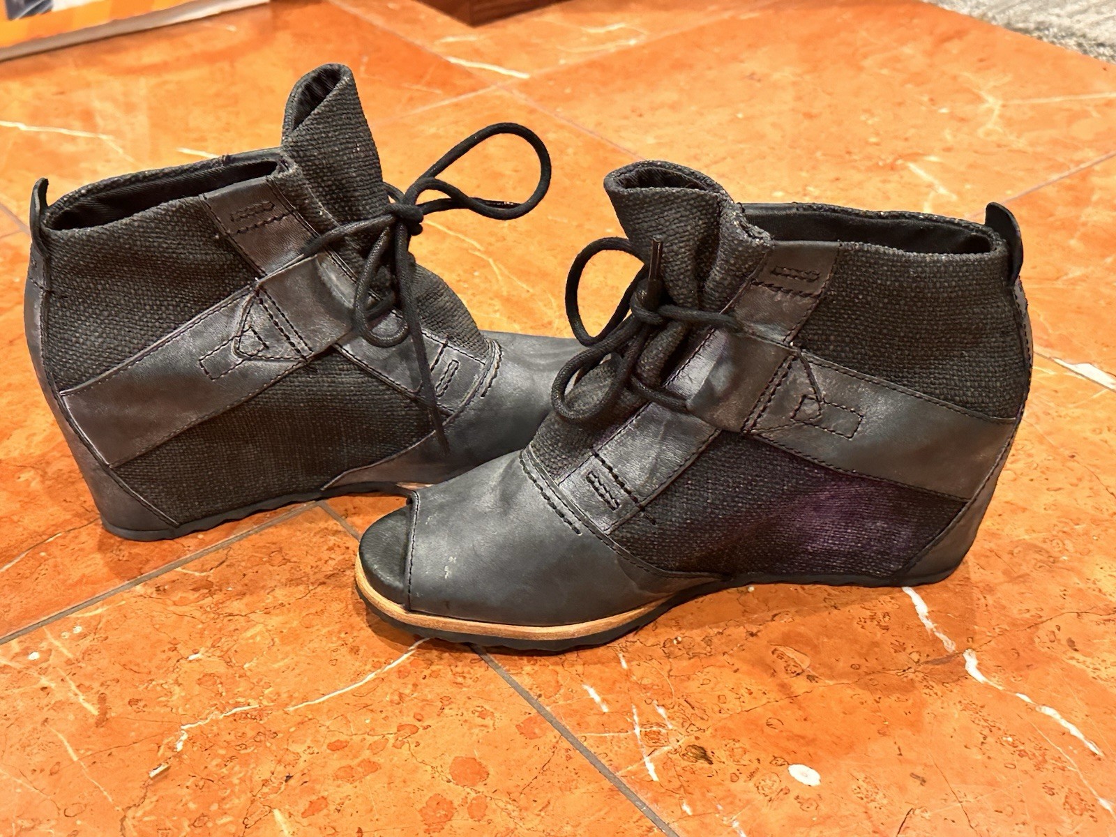 Sorel Lake Open Toe Ankle Bootie Boot Black Leather & Jute Hidden Wedge 7 38 M
