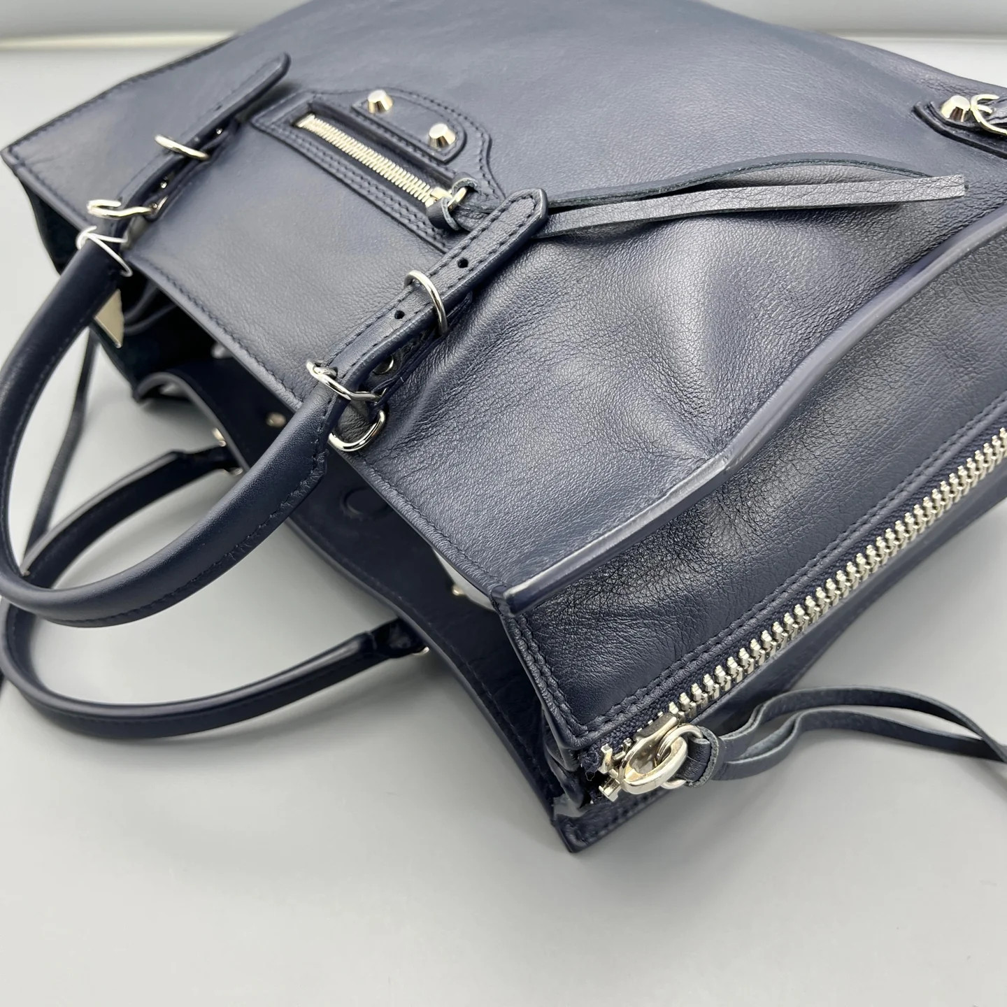 Balenciaga Studded Papier A6 Zip Around Tote Dark Blue Calfskin (ym051426d2r)