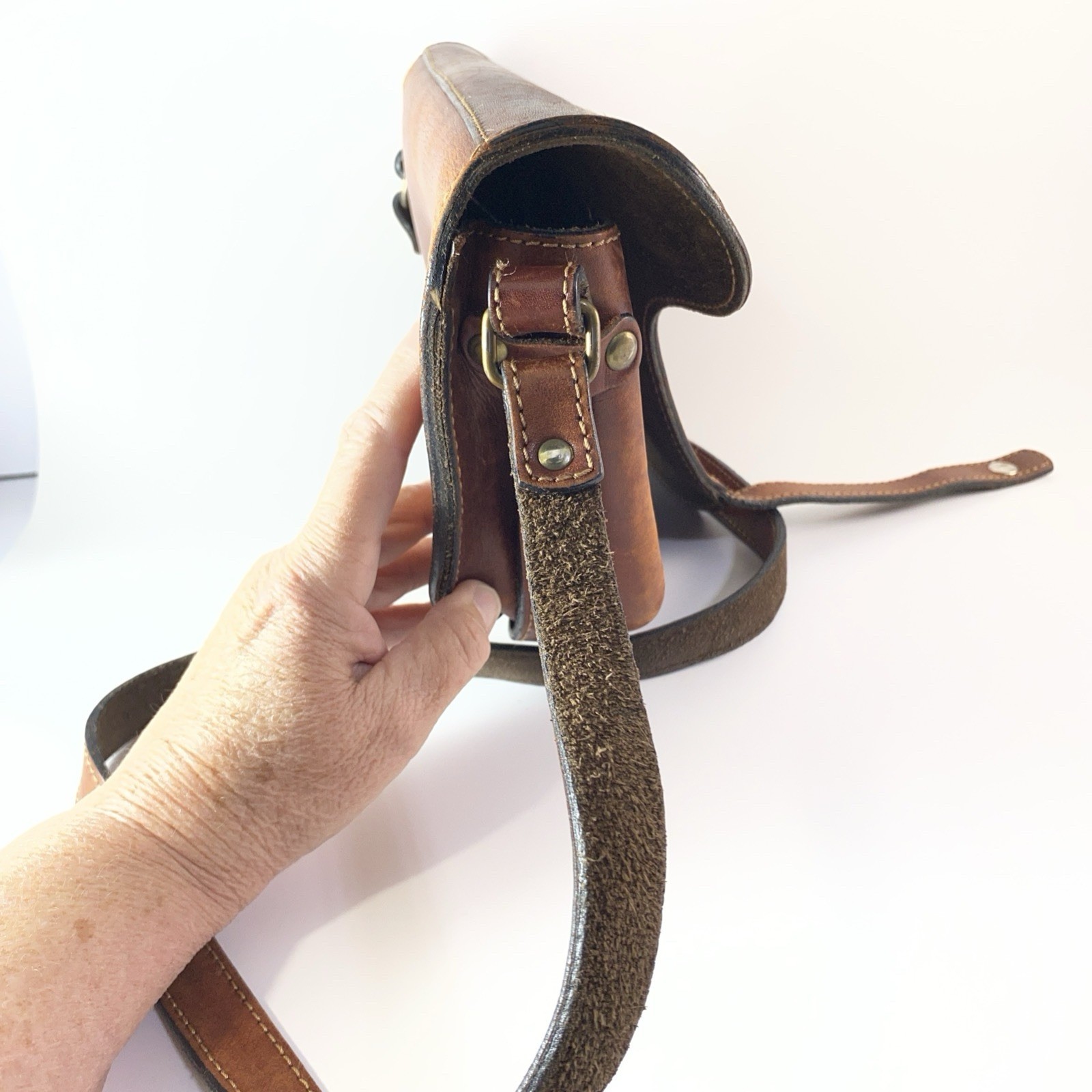 Talabarteria Mattaldi Leather Shoulder Bag 11 In Wide Approx 7 In Depth