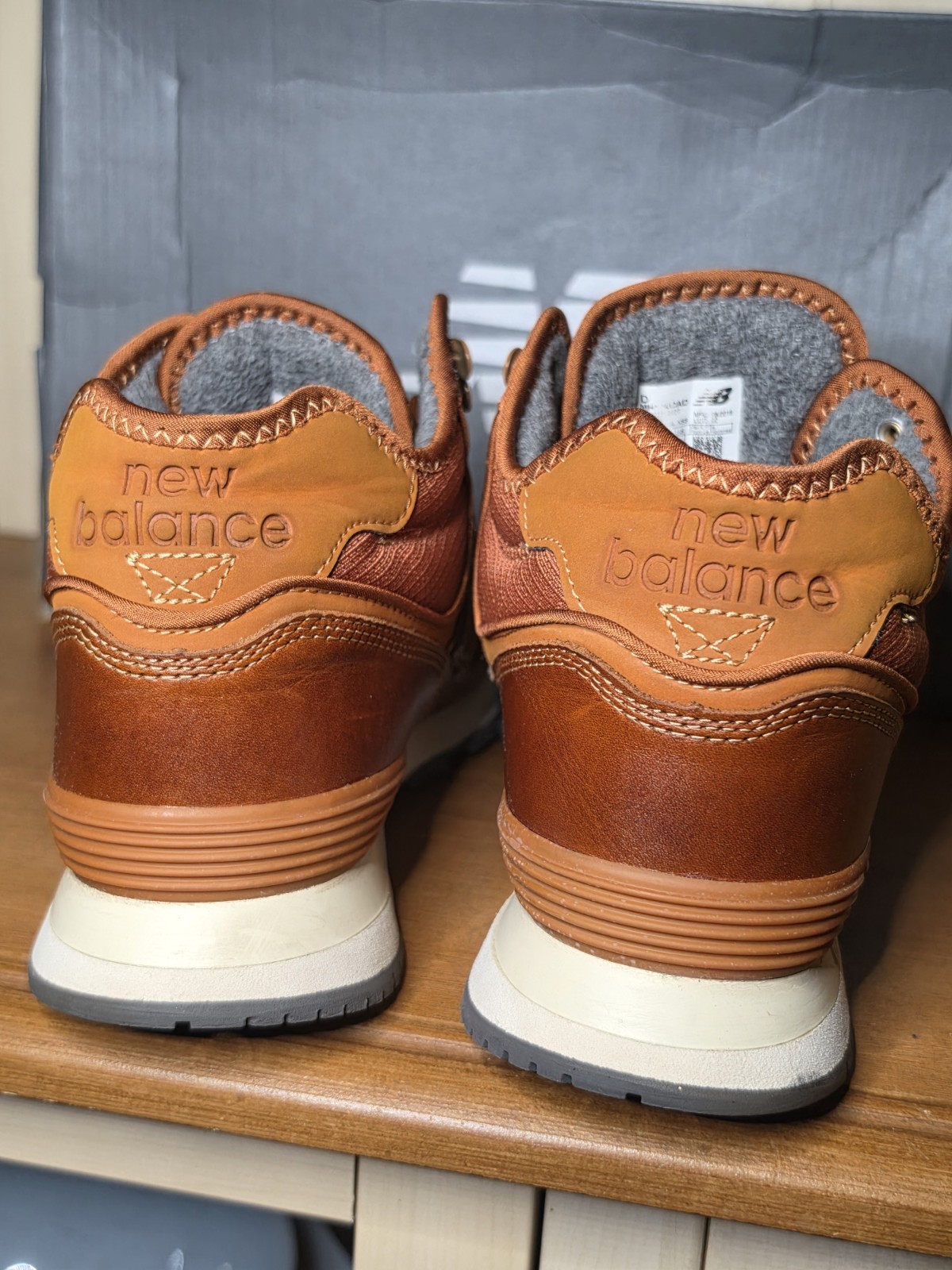 New Balance 574 Mid Rugged Brown Leather MH574OAD Men’s Size 9.5