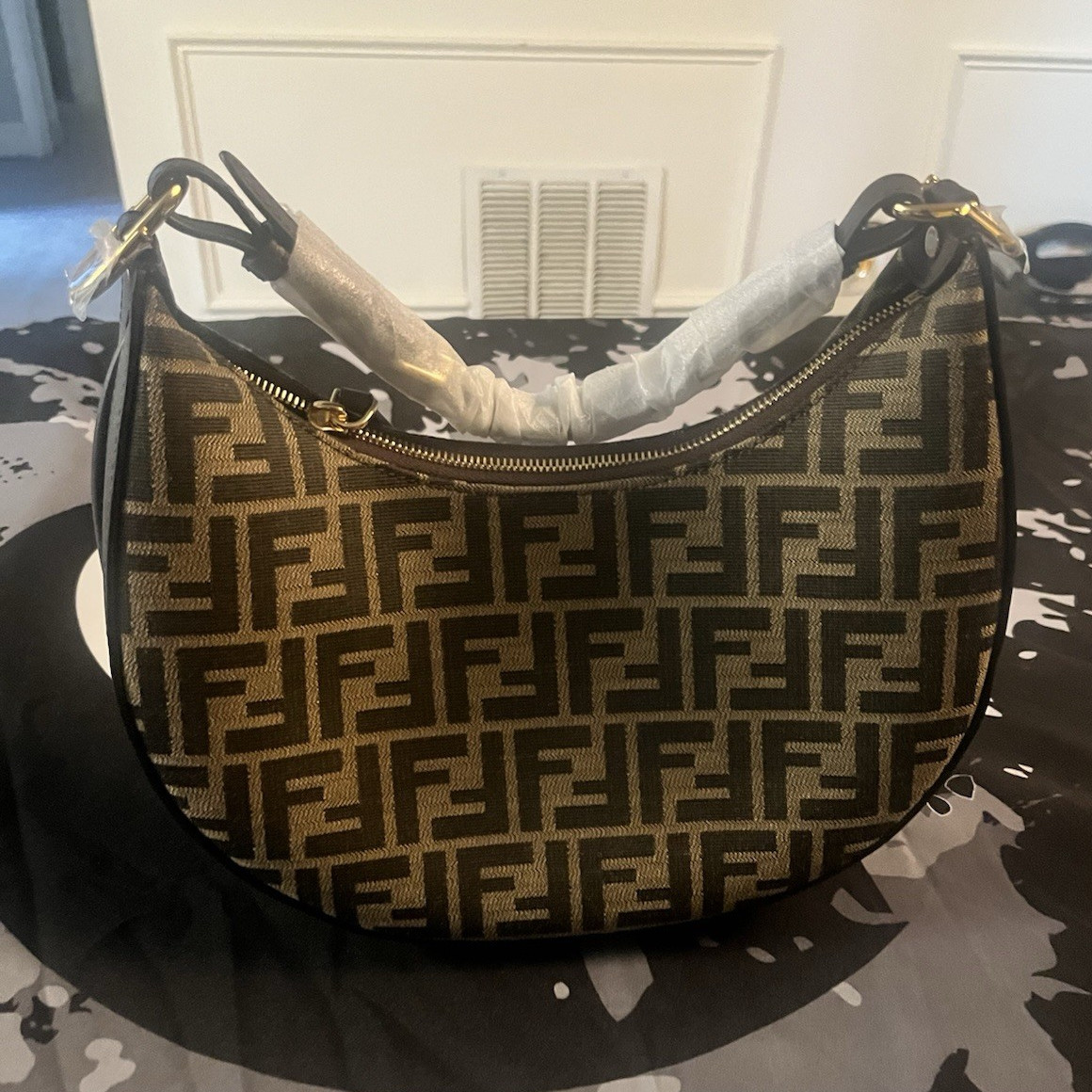 Fendi Zucca FF Monogram Brown Small Crescent Shoulder Bag Zip Gold HW Box (1:1)