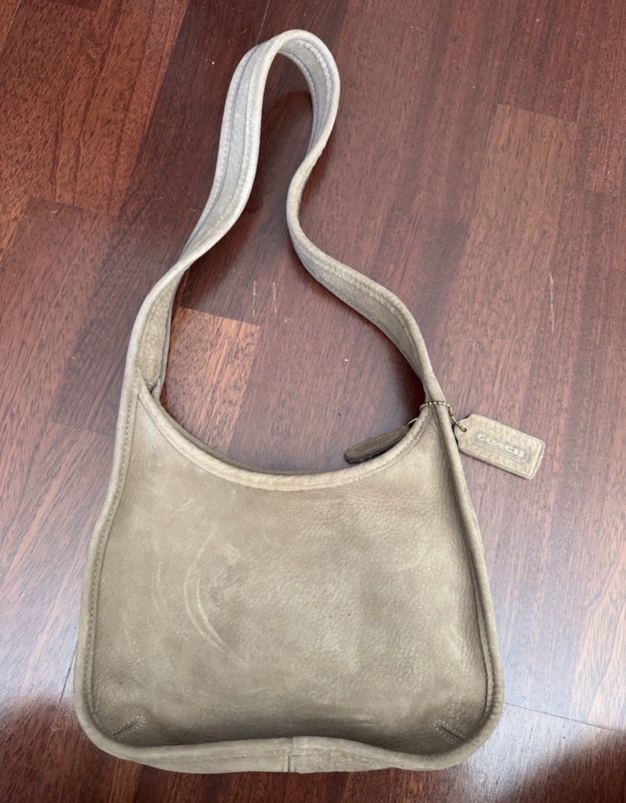Coach Beige Small Shoulder Bag Zip Closure Gold Hardware Hang Tag Inner Pockets
