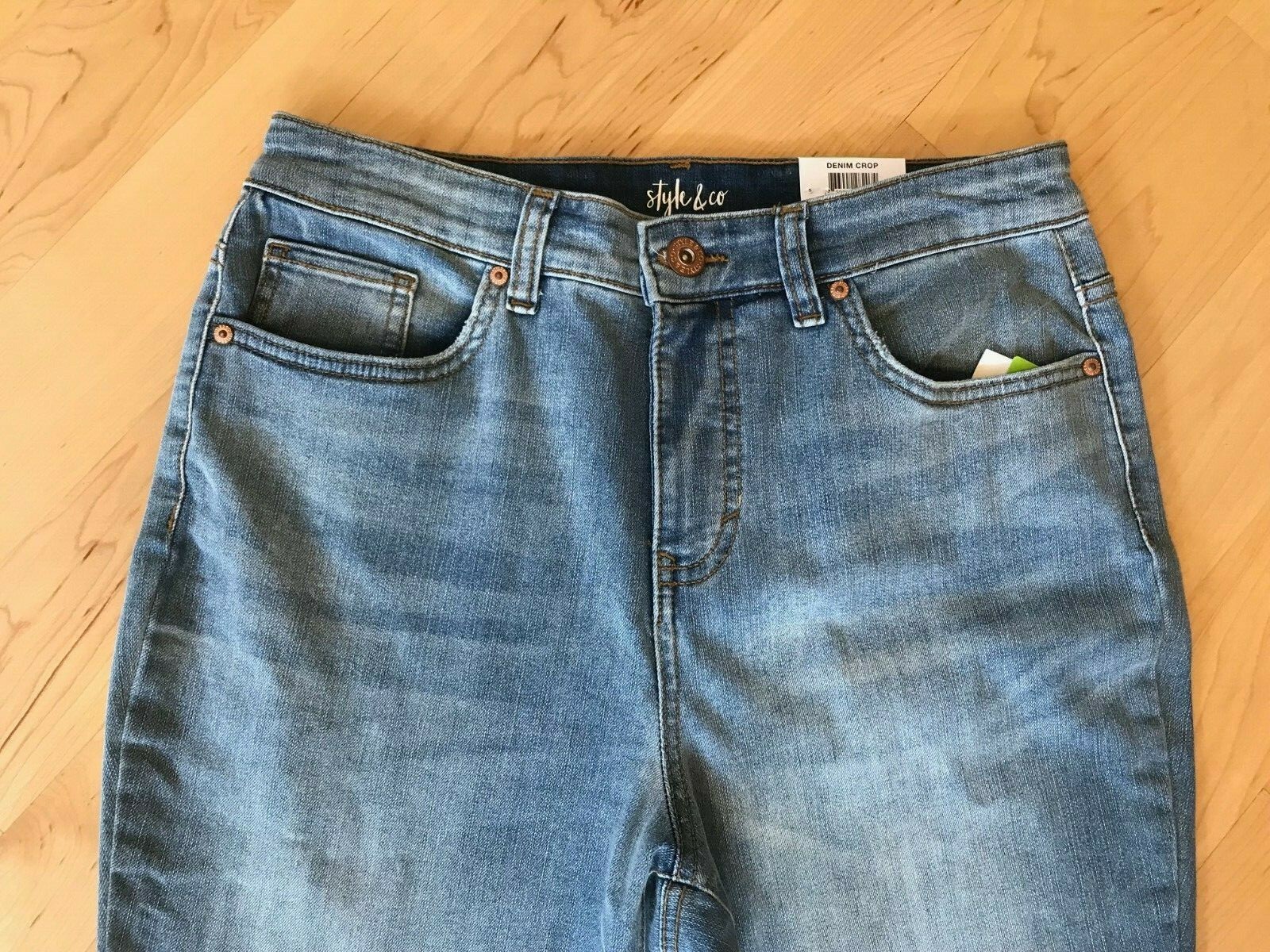 Style & Co Womens Straight Crop Mid Rise Crop Jeans Size:8 Color: Daylight Wash