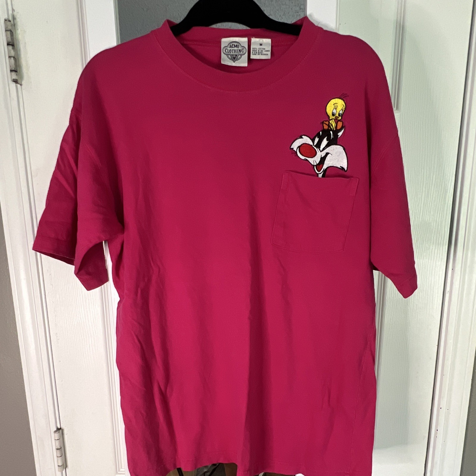 Vintage 1990s Acme Clothing Co. Looney Tunes Sylvester & Tweety Bird Pocket T-Sh