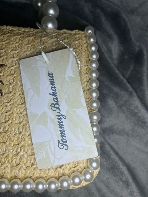 NWT Tommy Bahama PINEAPPLE PEARL Bag with Crossbody Gold Chain and Pearl Handles
