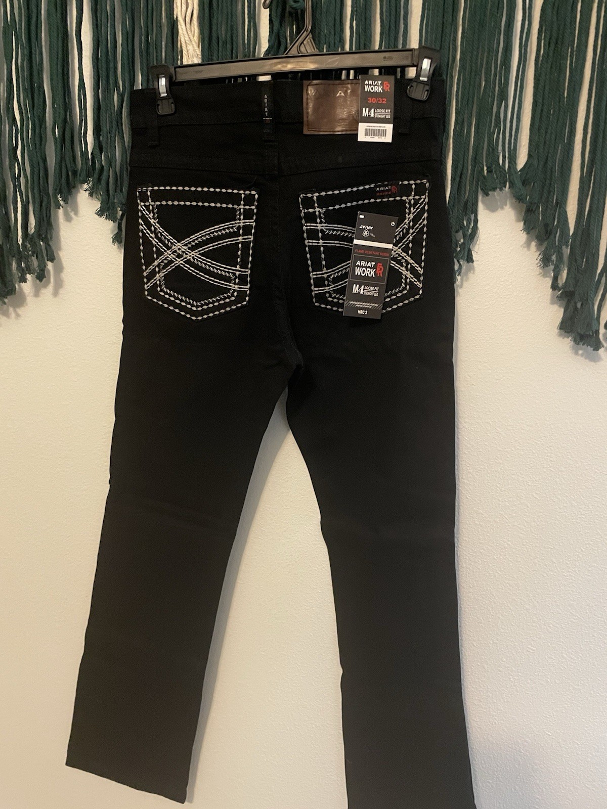Ariat Men’s Black Dark Wash Low Rise Loose Fit Straight Leg 5-Pocket Jeans